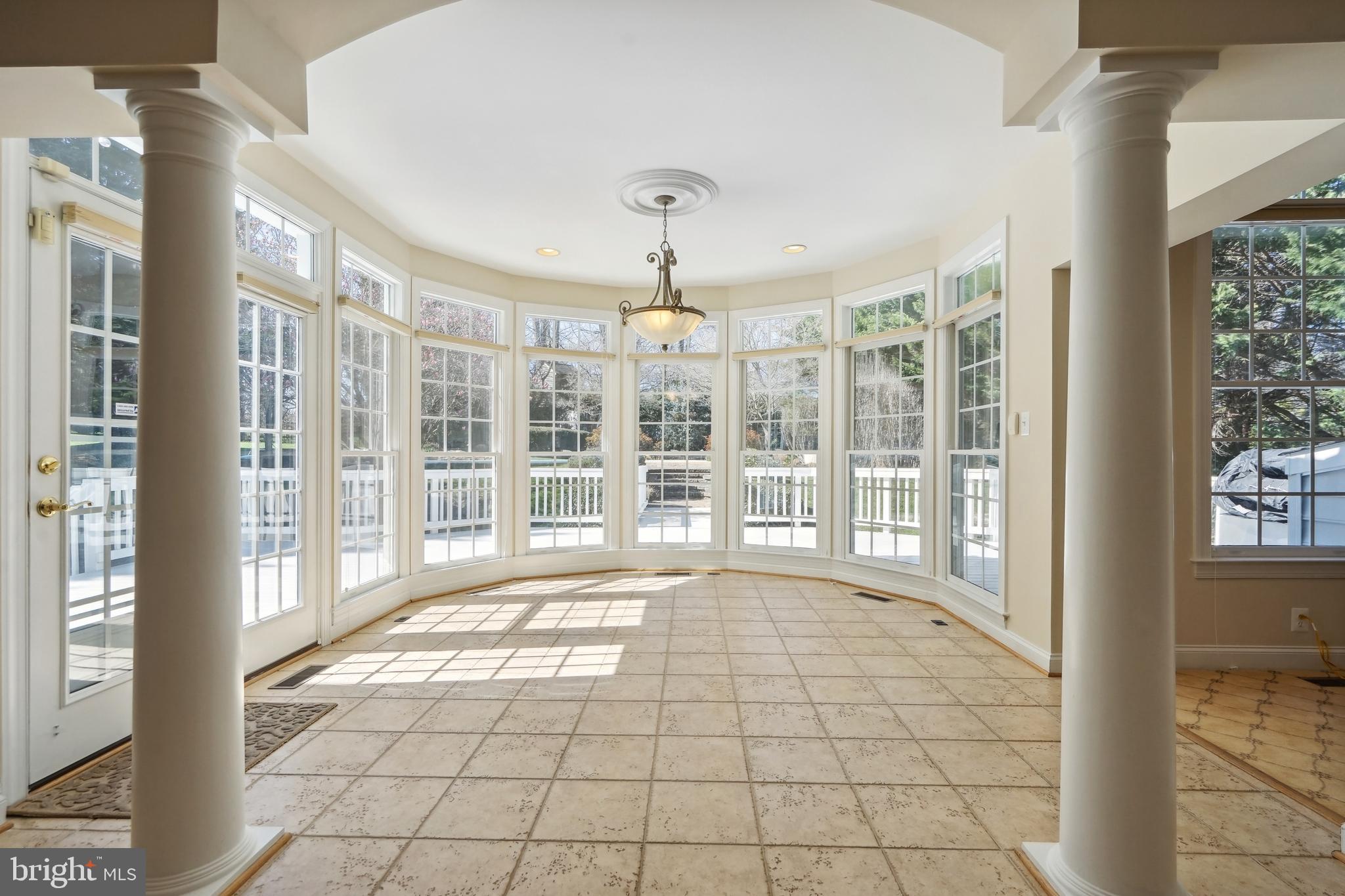 MANORS OF FOX MILL - Residential