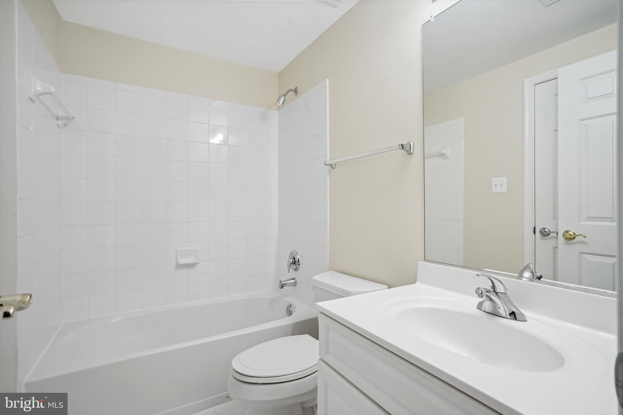 MANORS OF FOX MILL - Residential