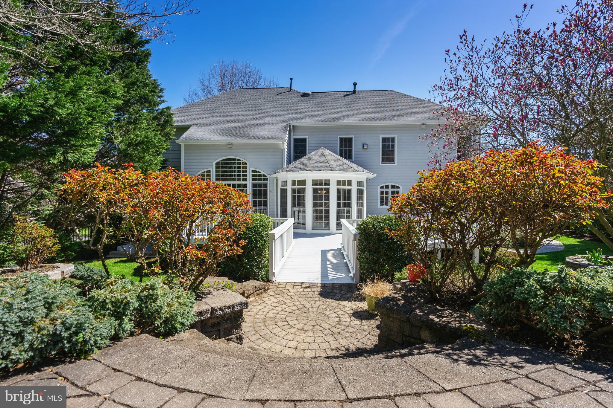 MANORS OF FOX MILL - Residential