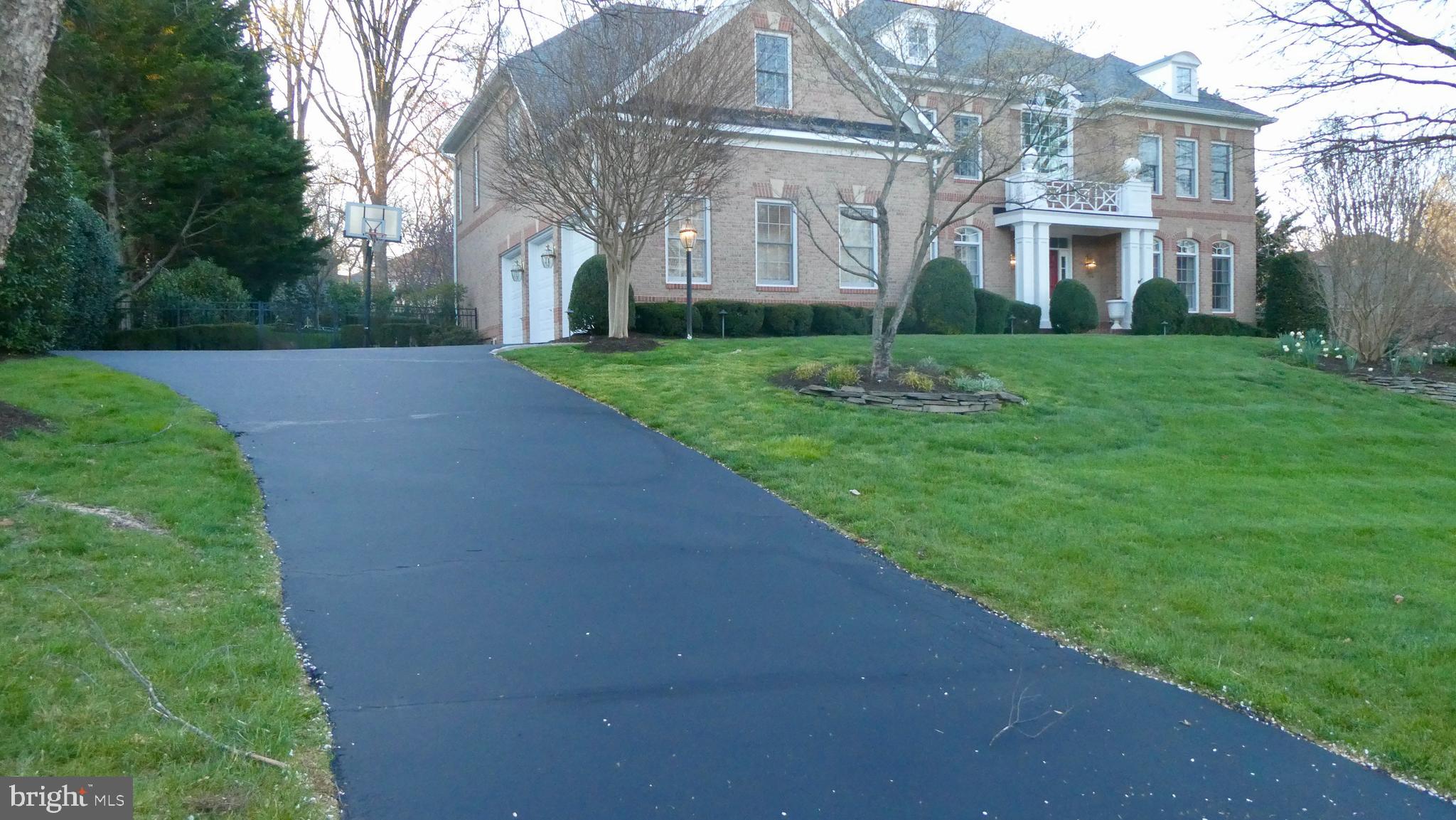 MANORS OF FOX MILL - Residential