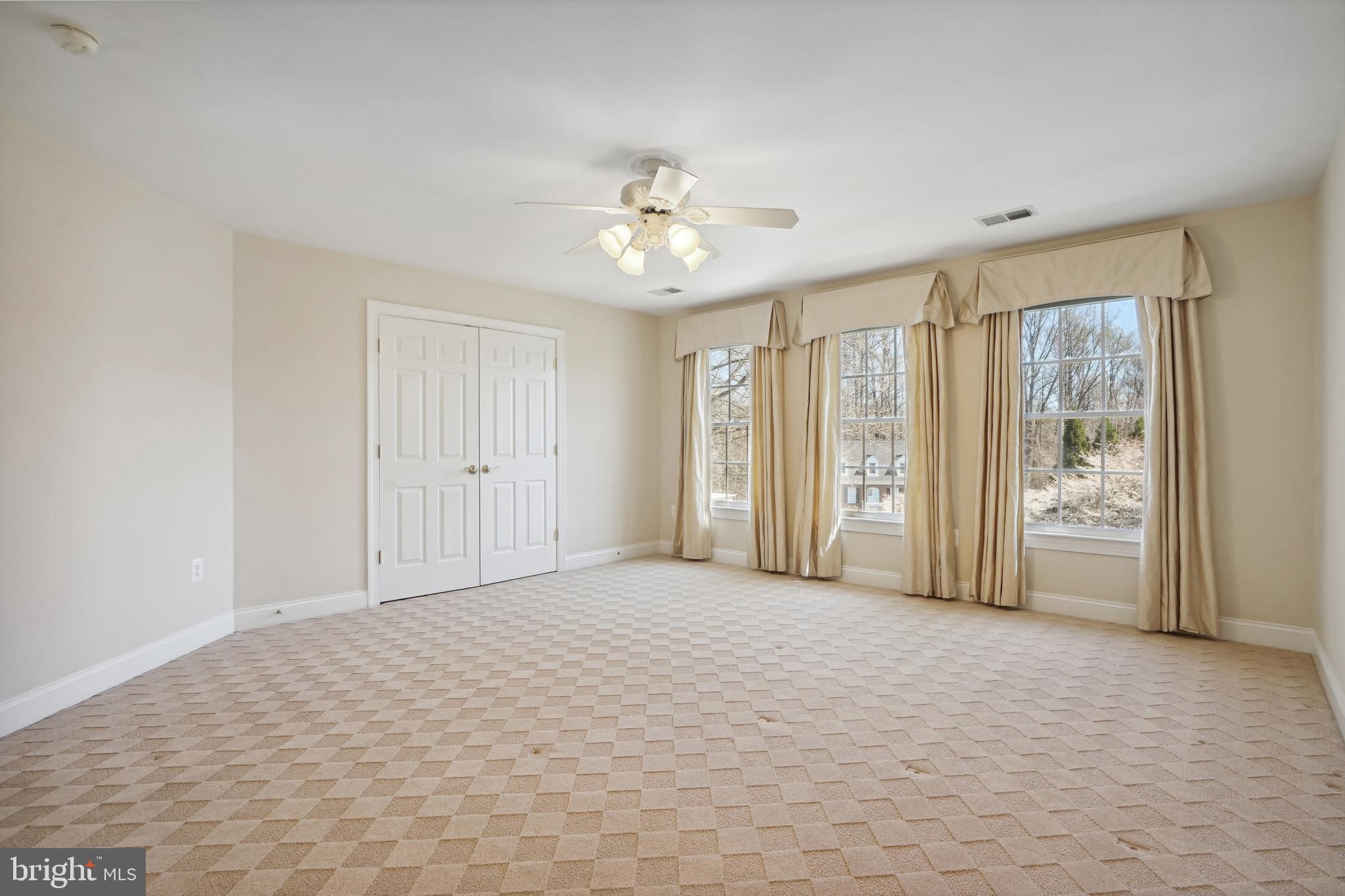 MANORS OF FOX MILL - Residential