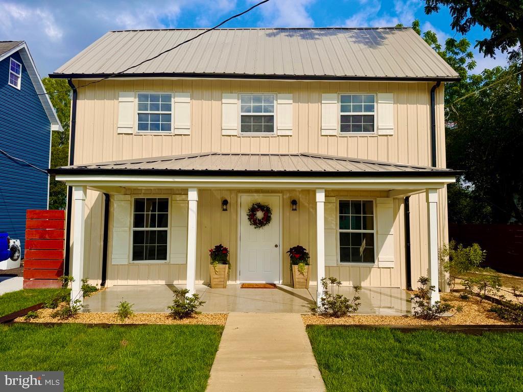 306 RAILROAD AVENUE