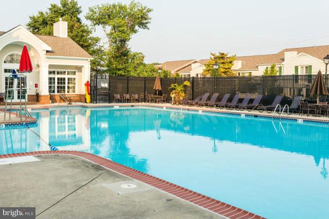 PARKSIDE AT ALEXANDRIA - Residential