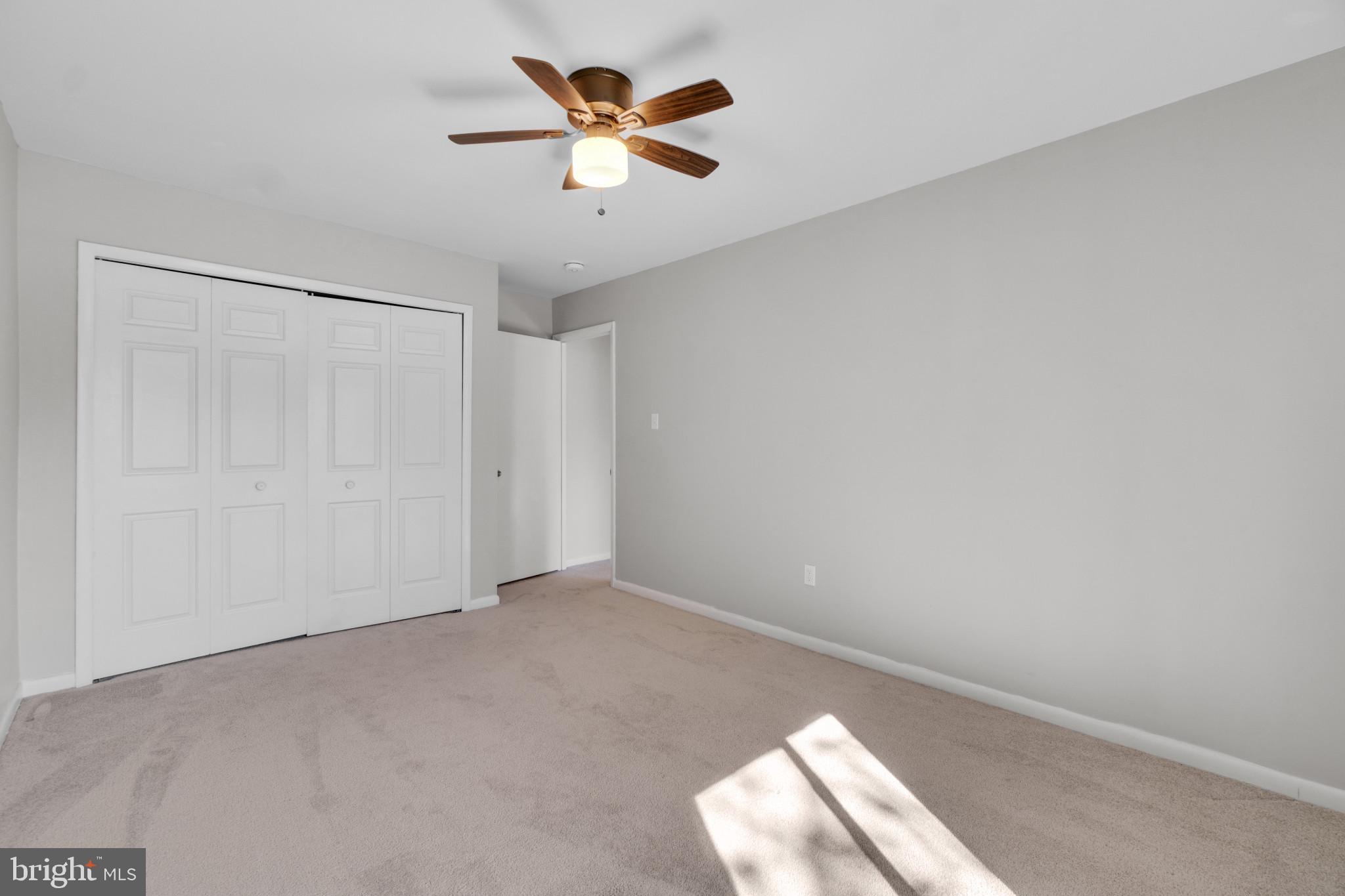 BAY HILLS - COLONIAL RIDGE - Residential