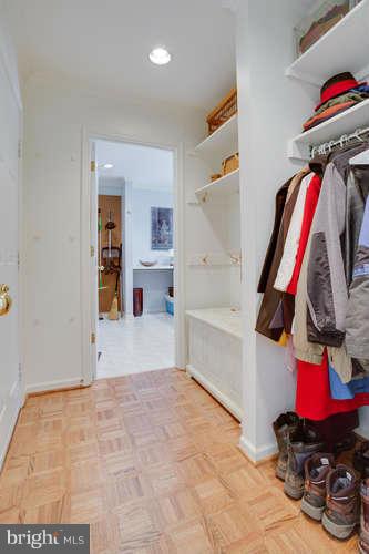 WOLF TRAP WOODS - Residential