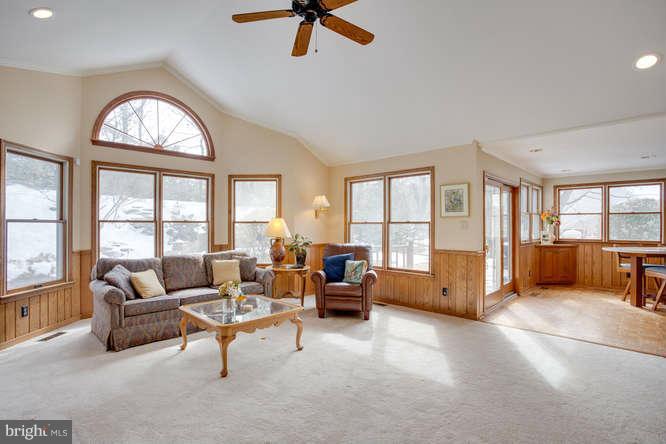 WOLF TRAP WOODS - Residential