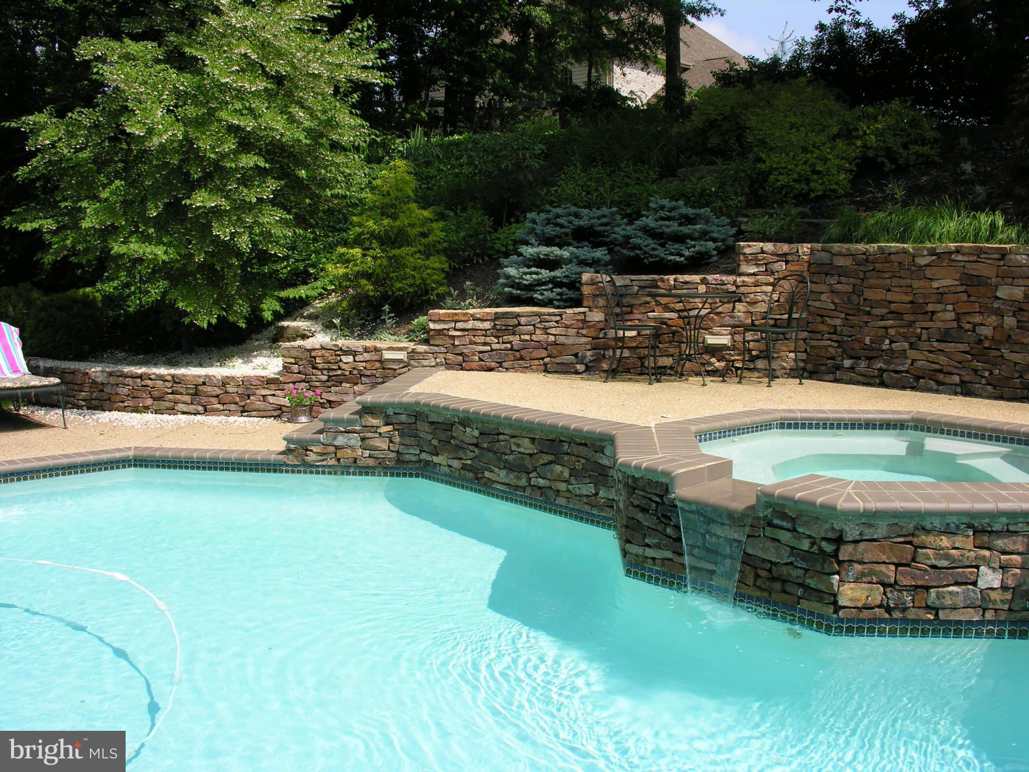 WOLF TRAP WOODS - Residential