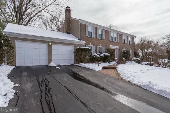 WOLF TRAP WOODS - Residential