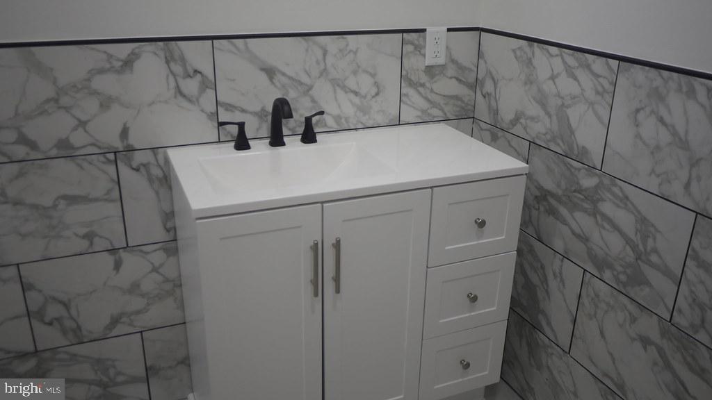 LANSDOWNE - Residential