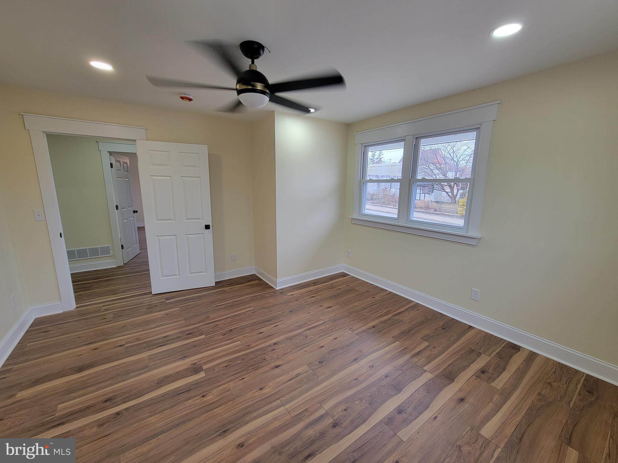 LANSDOWNE - Residential