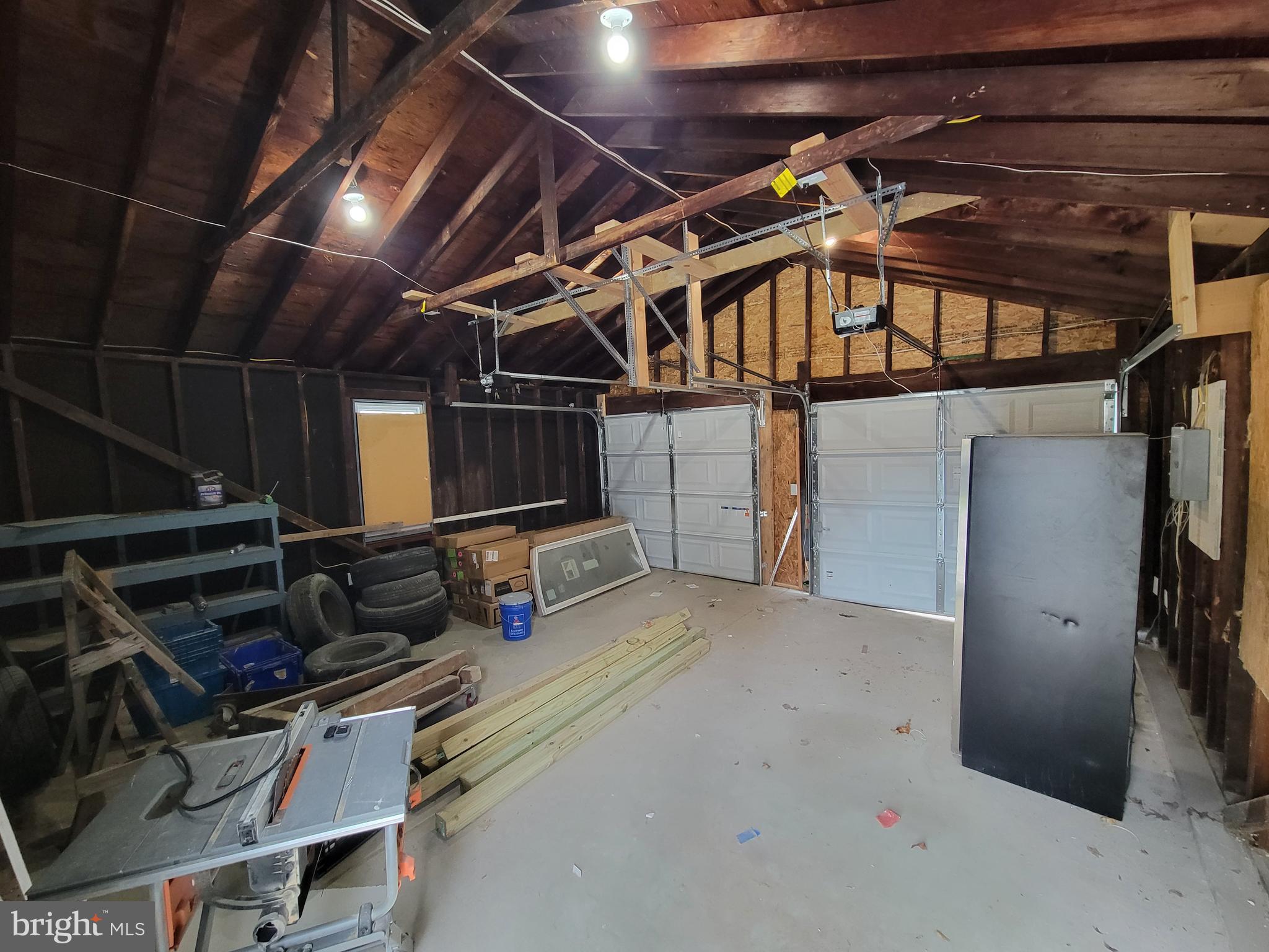 LANSDOWNE - Residential