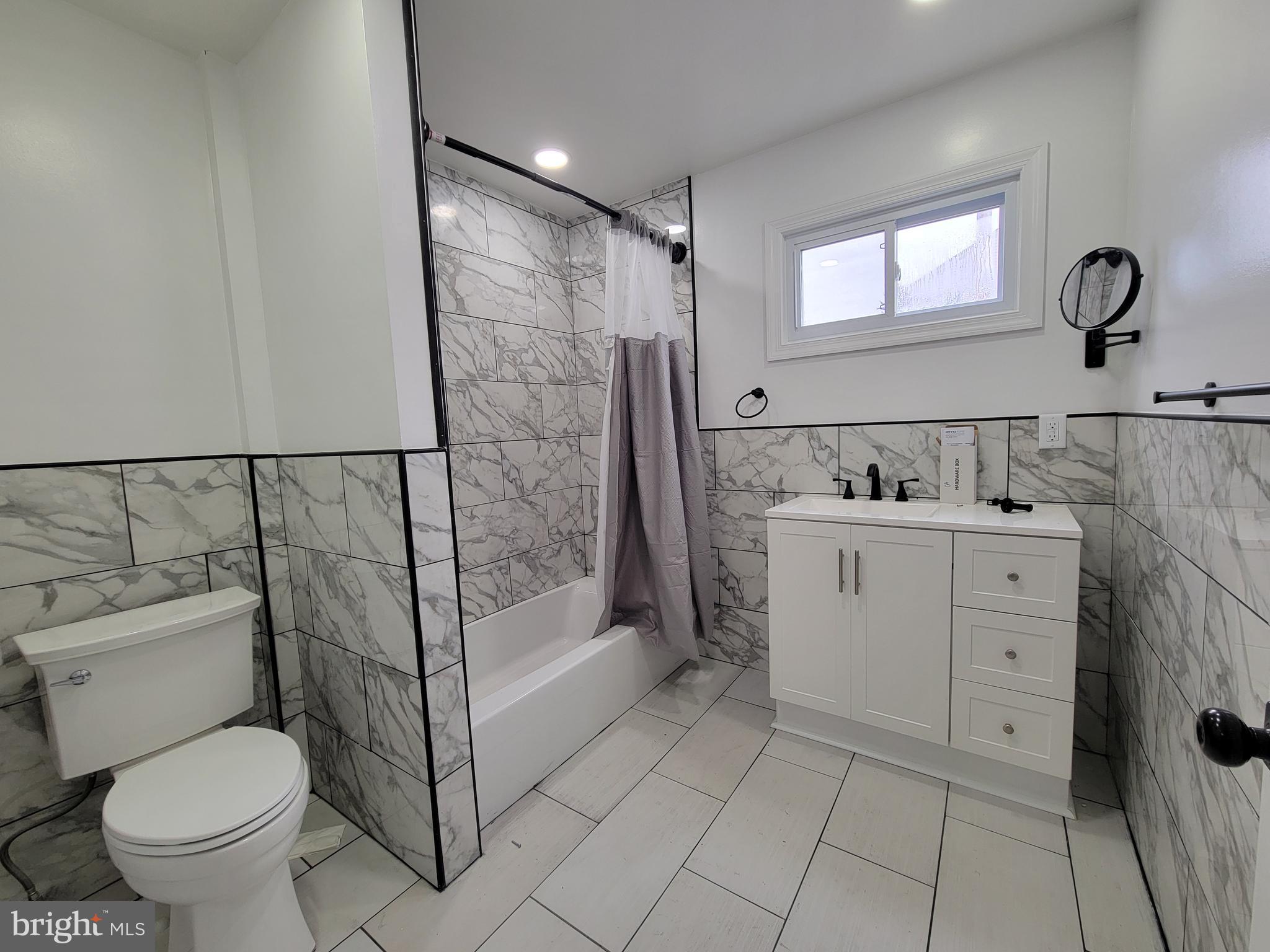 LANSDOWNE - Residential