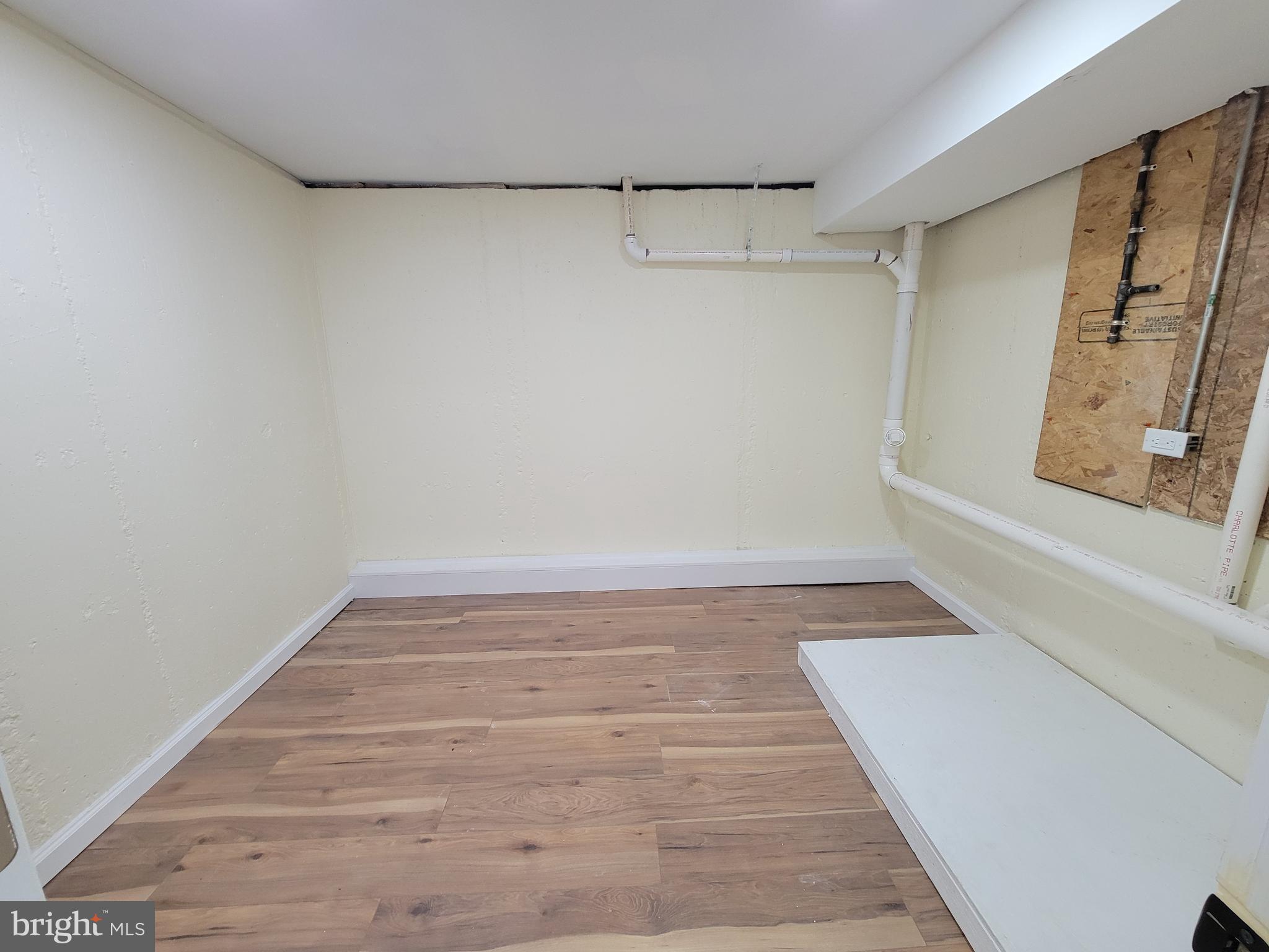 LANSDOWNE - Residential