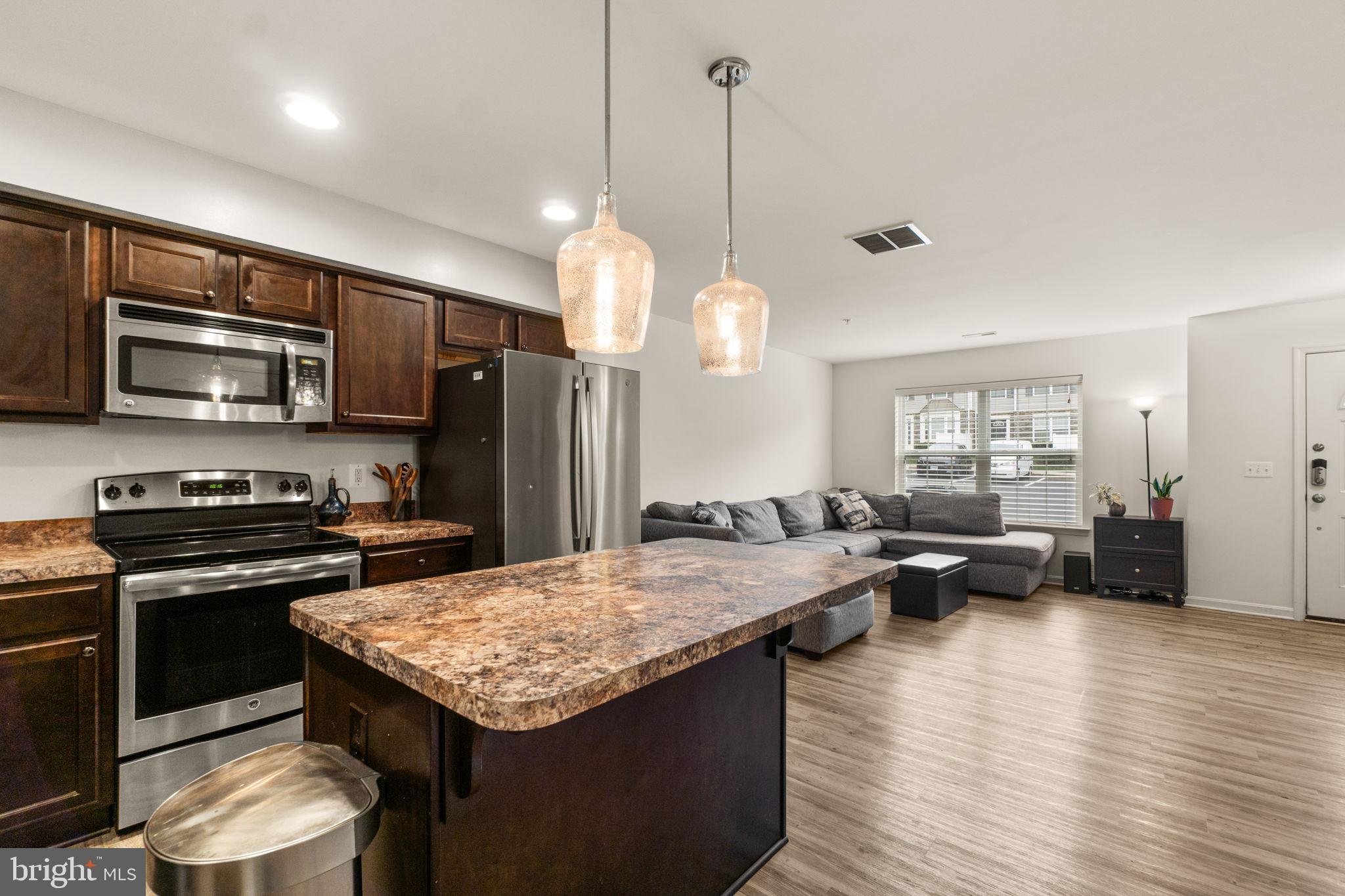 RESERVOIR RIDGE - Residential