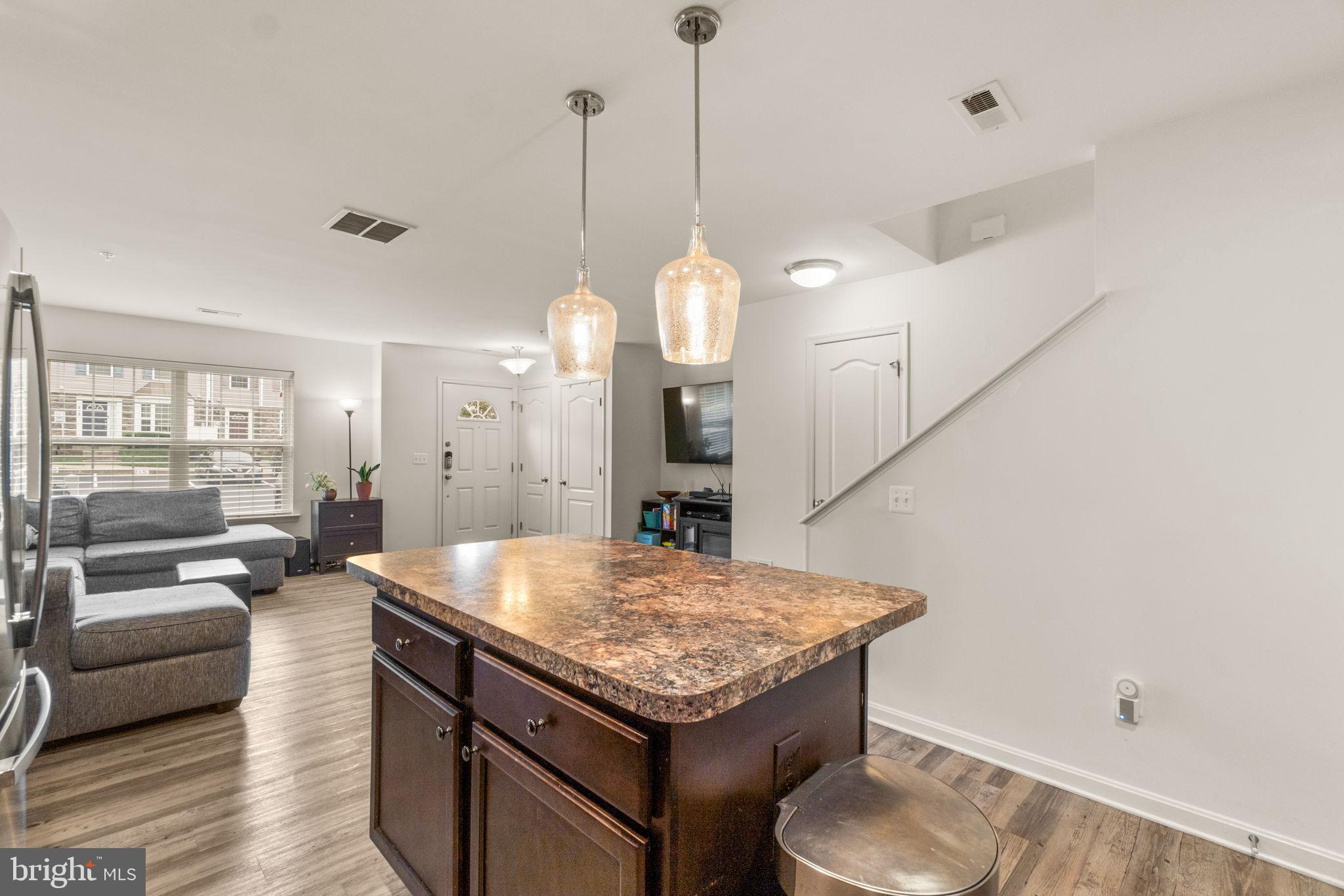 RESERVOIR RIDGE - Residential