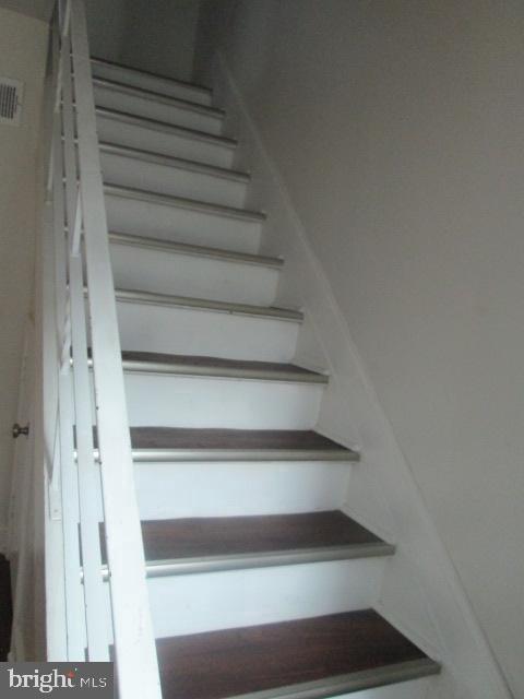 ROSELAND GARDENS - Residential Lease