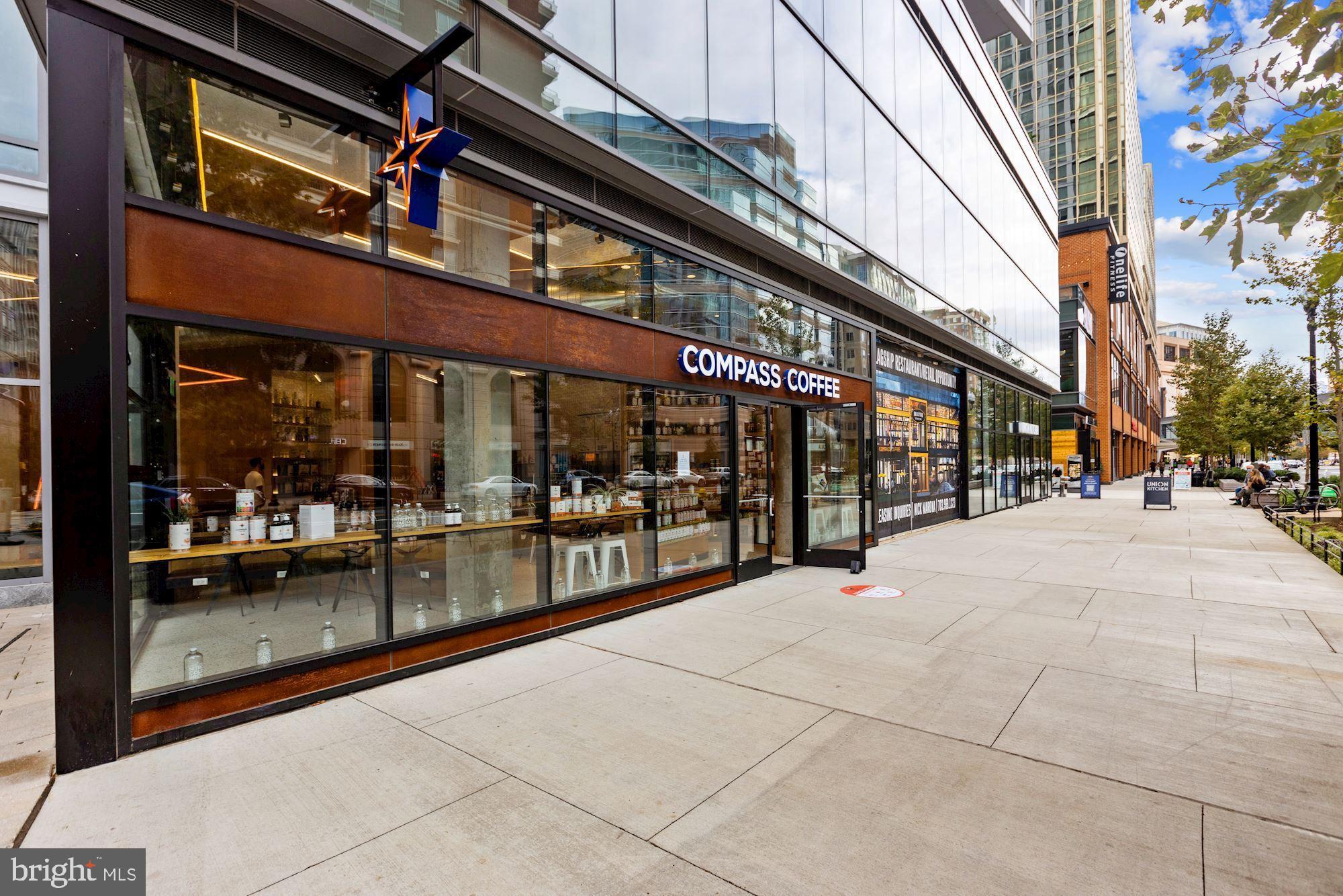 ARLINGTON OAKS - Residential