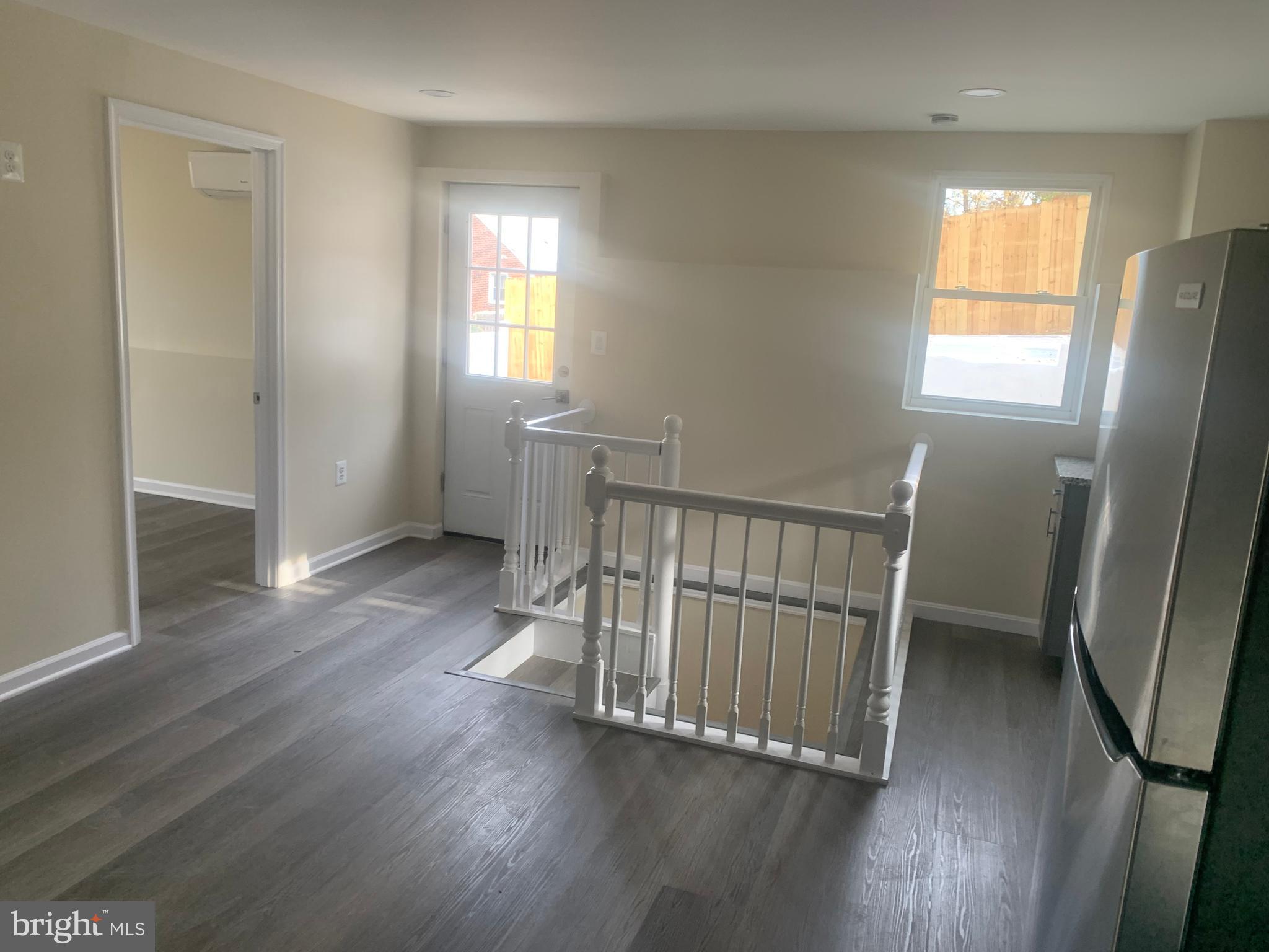 HAMPSHIRE KNOLLS - Residential Lease