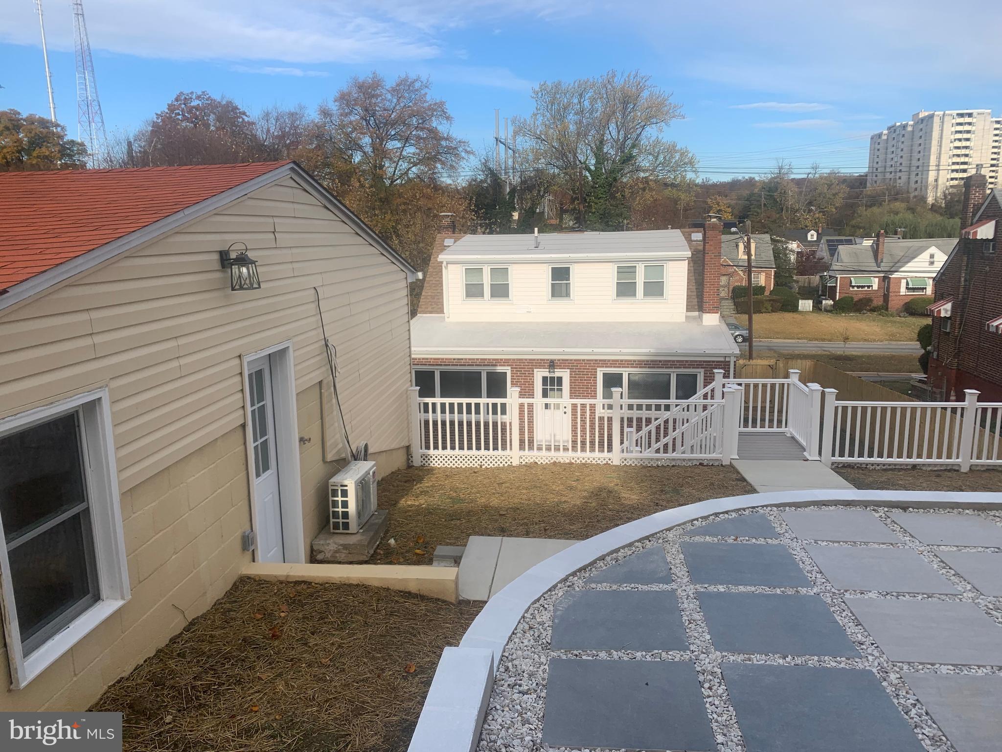 HAMPSHIRE KNOLLS - Residential Lease