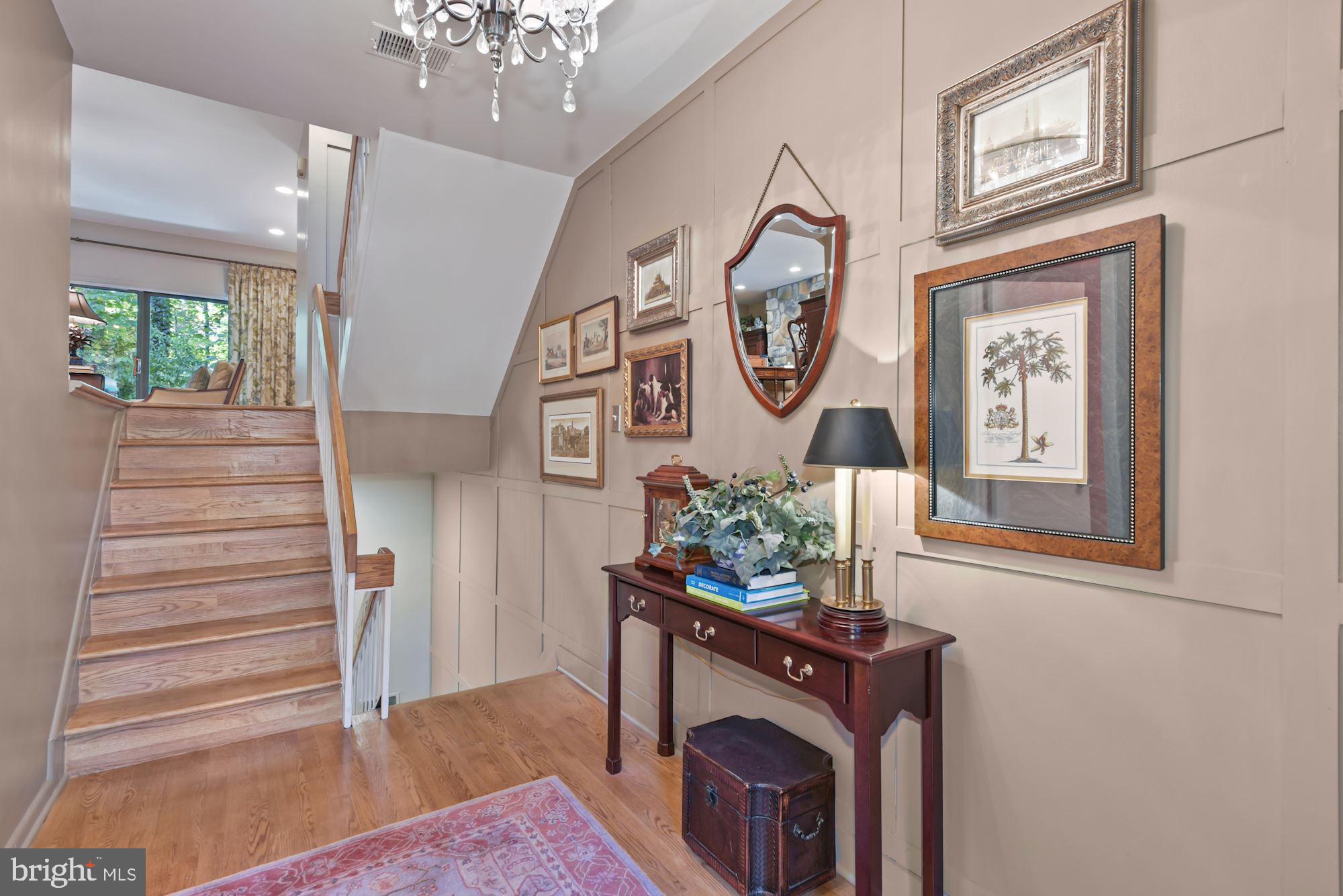 RESTON - Residential