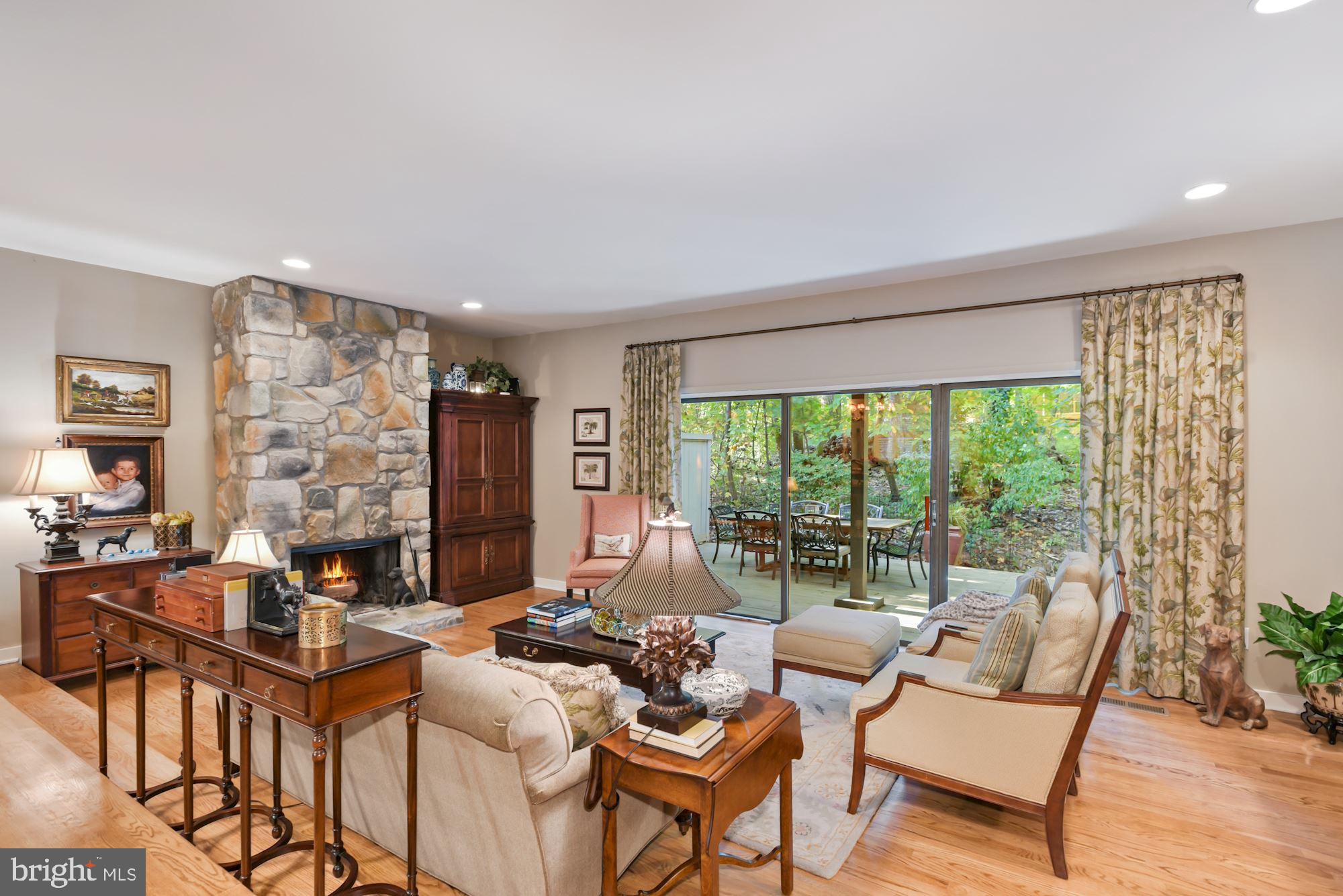 RESTON - Residential