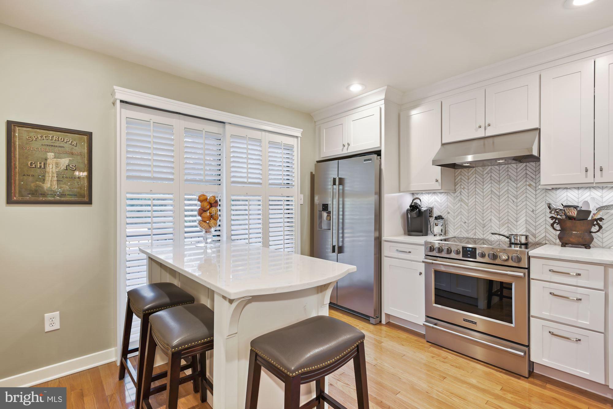 RESTON - Residential