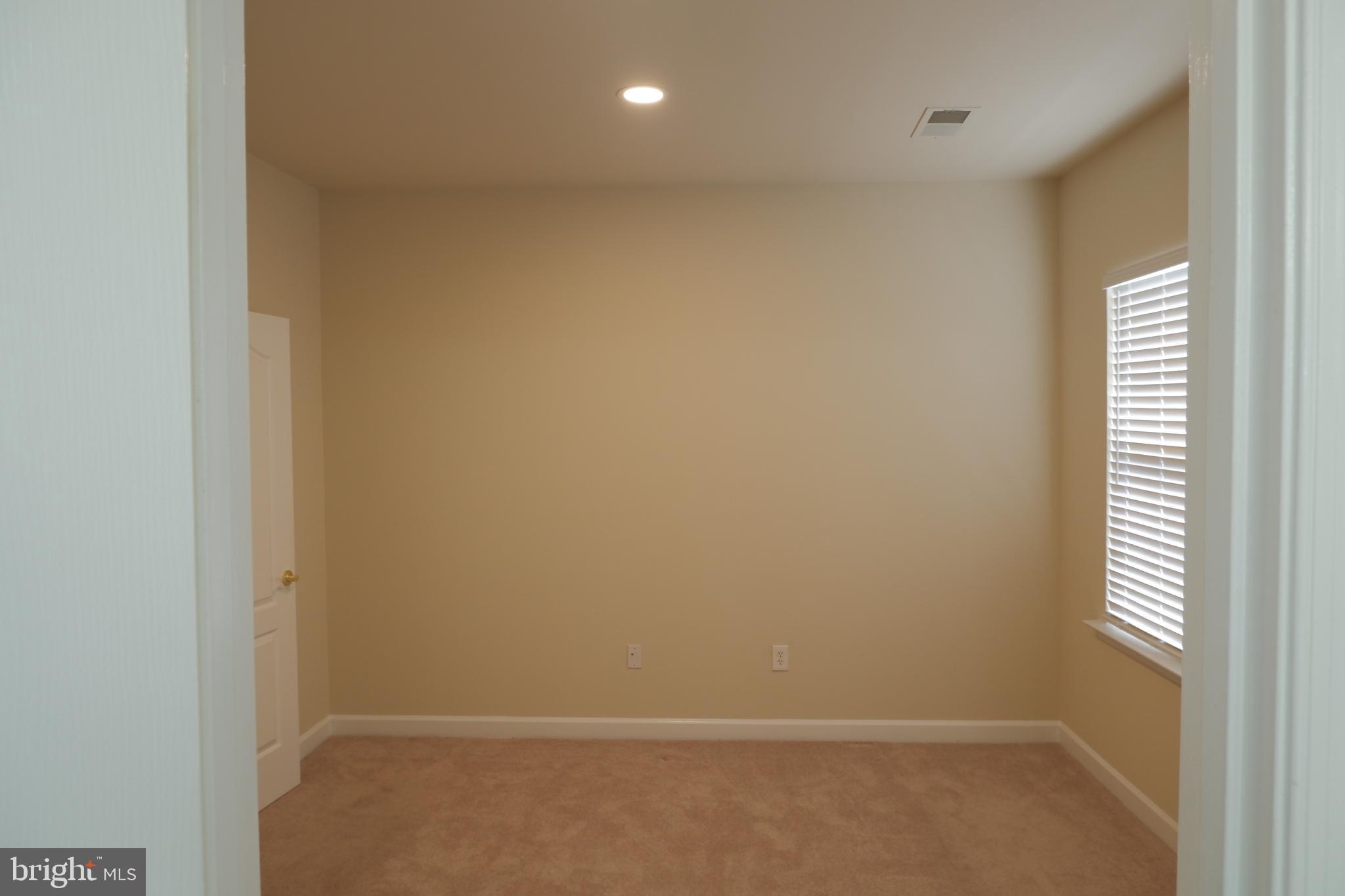 METRO PLACE AT TOWN CENTER - Residential Lease