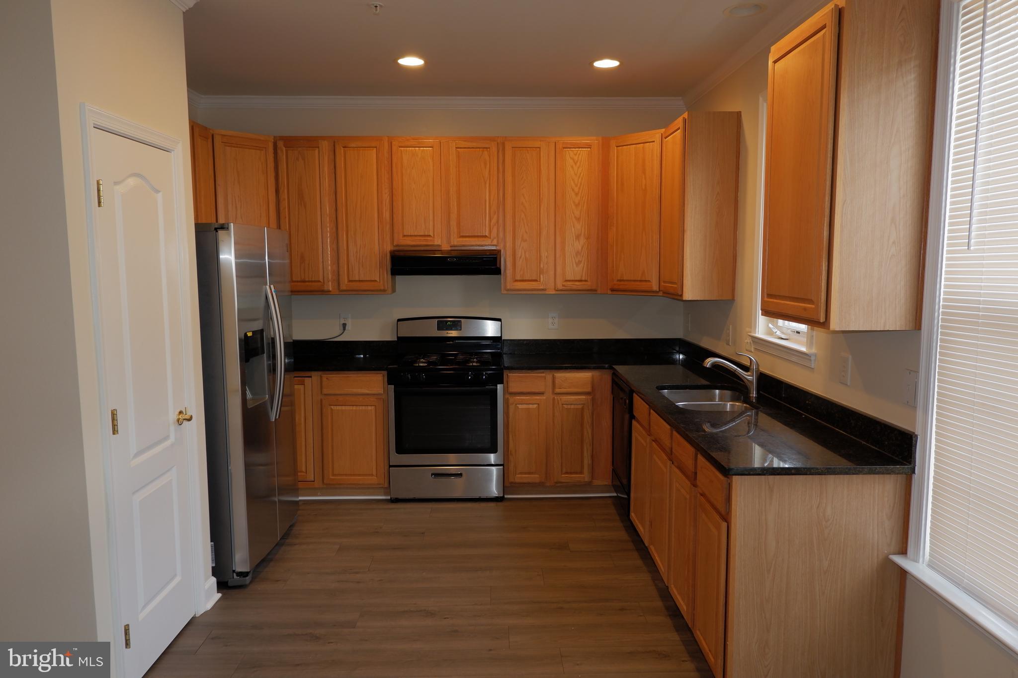 METRO PLACE AT TOWN CENTER - Residential Lease