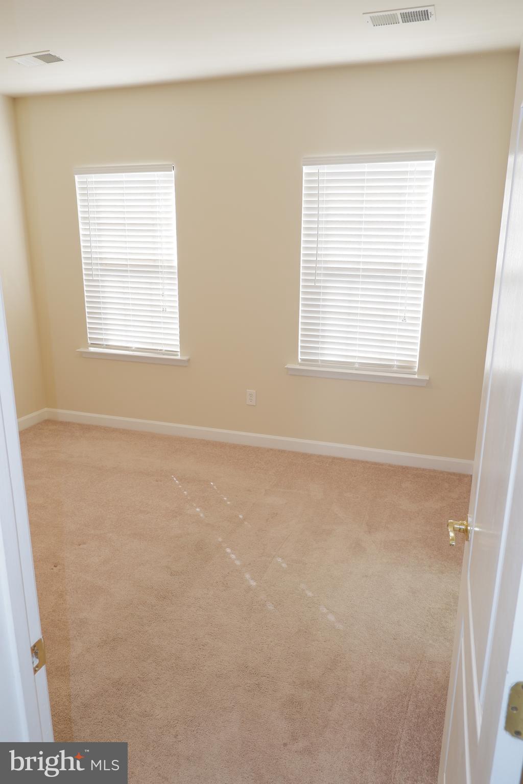 METRO PLACE AT TOWN CENTER - Residential Lease