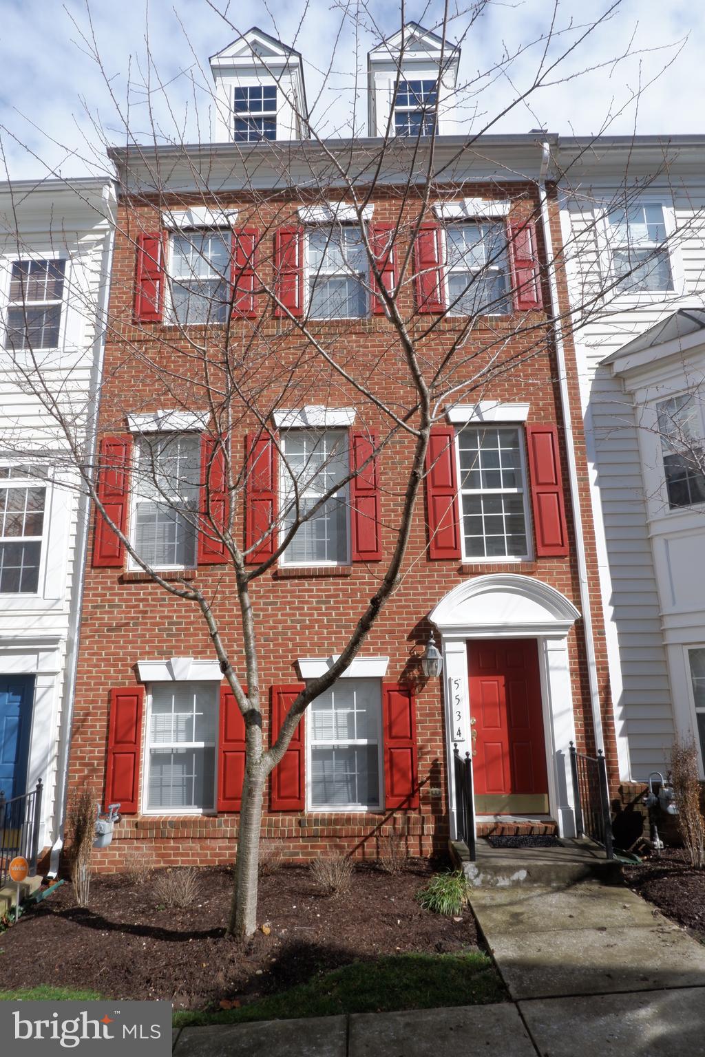 METRO PLACE AT TOWN CENTER - Residential Lease