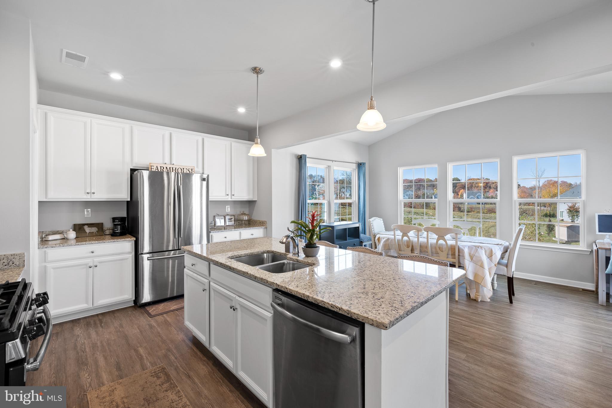 HANOVER POINTE - Residential