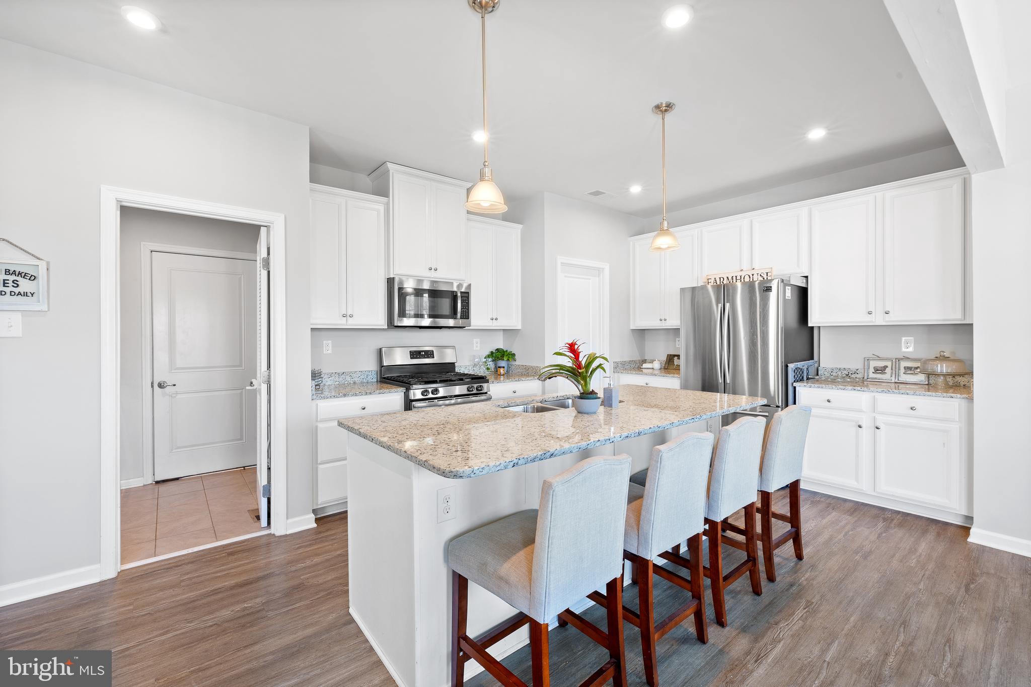 HANOVER POINTE - Residential