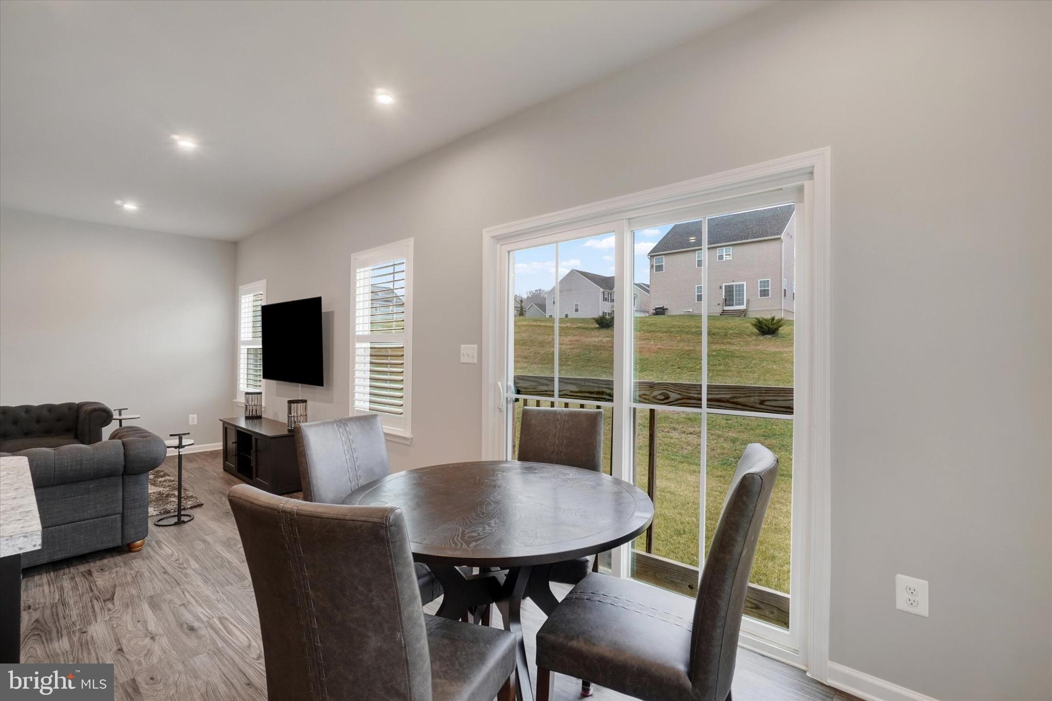 SPRINGETTSBURY TWP - Residential