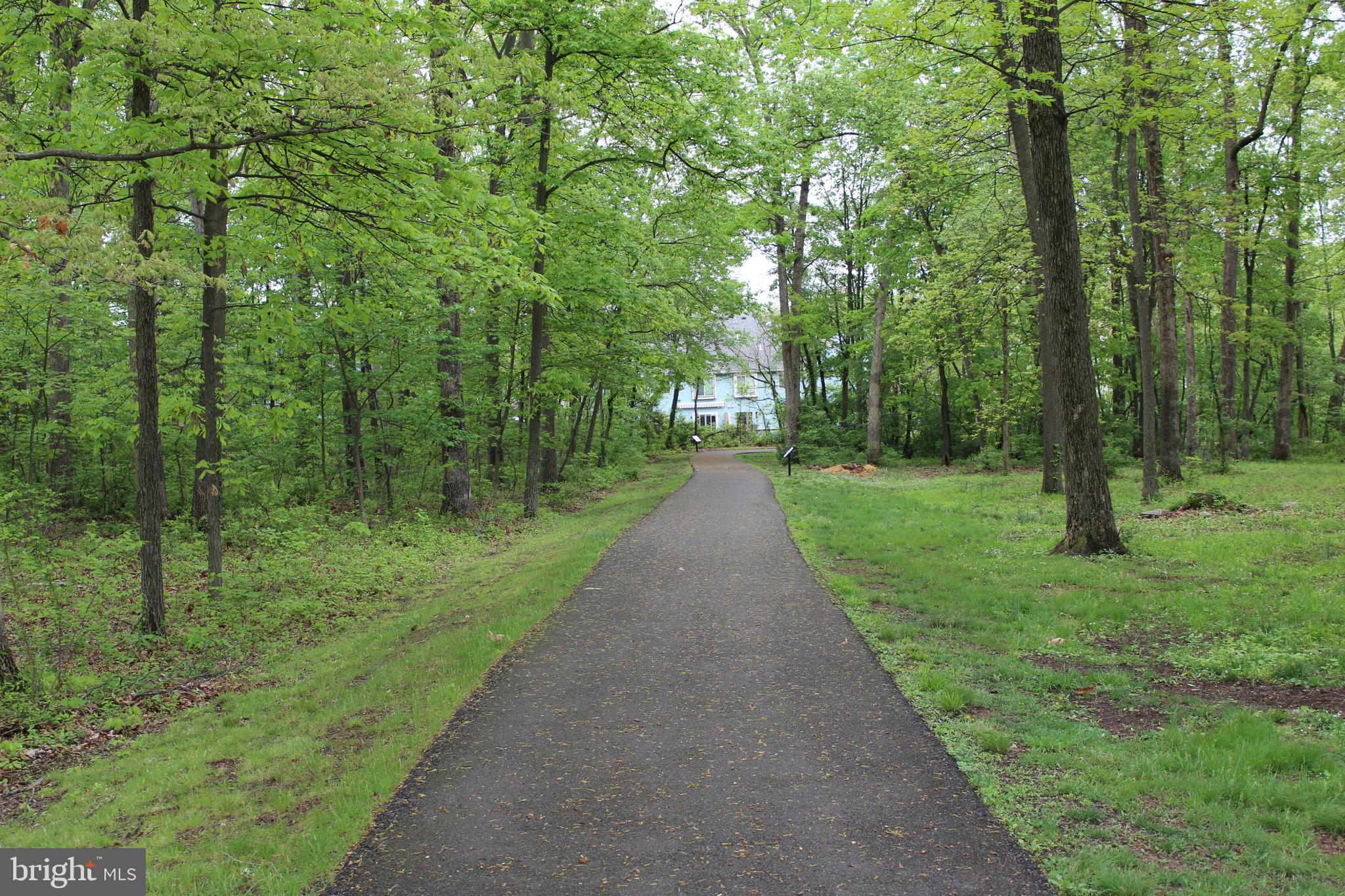 SALFORD POND - Residential
