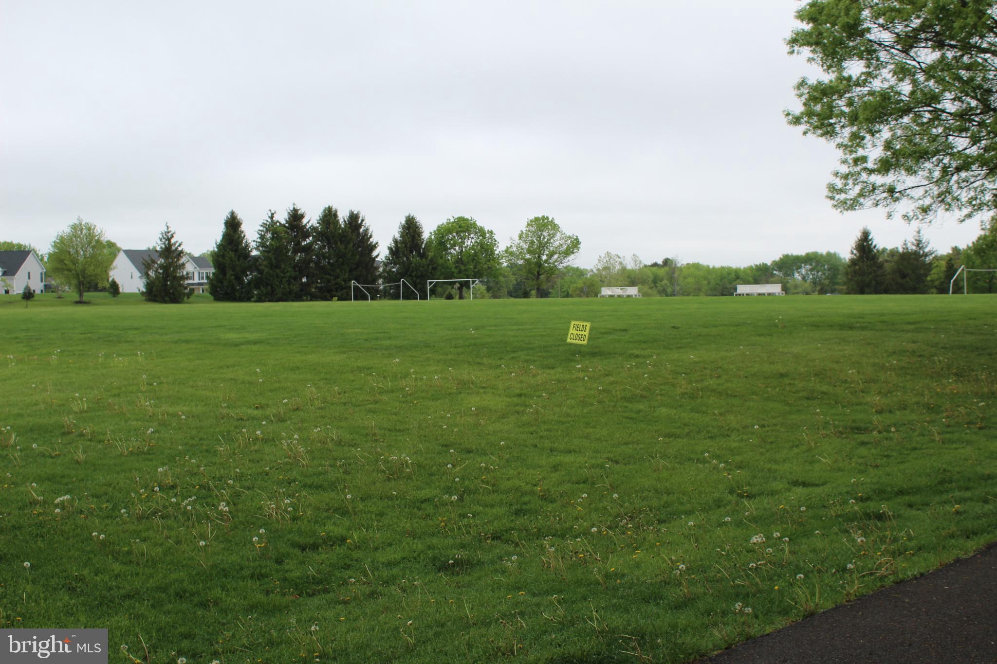 SALFORD POND - Residential