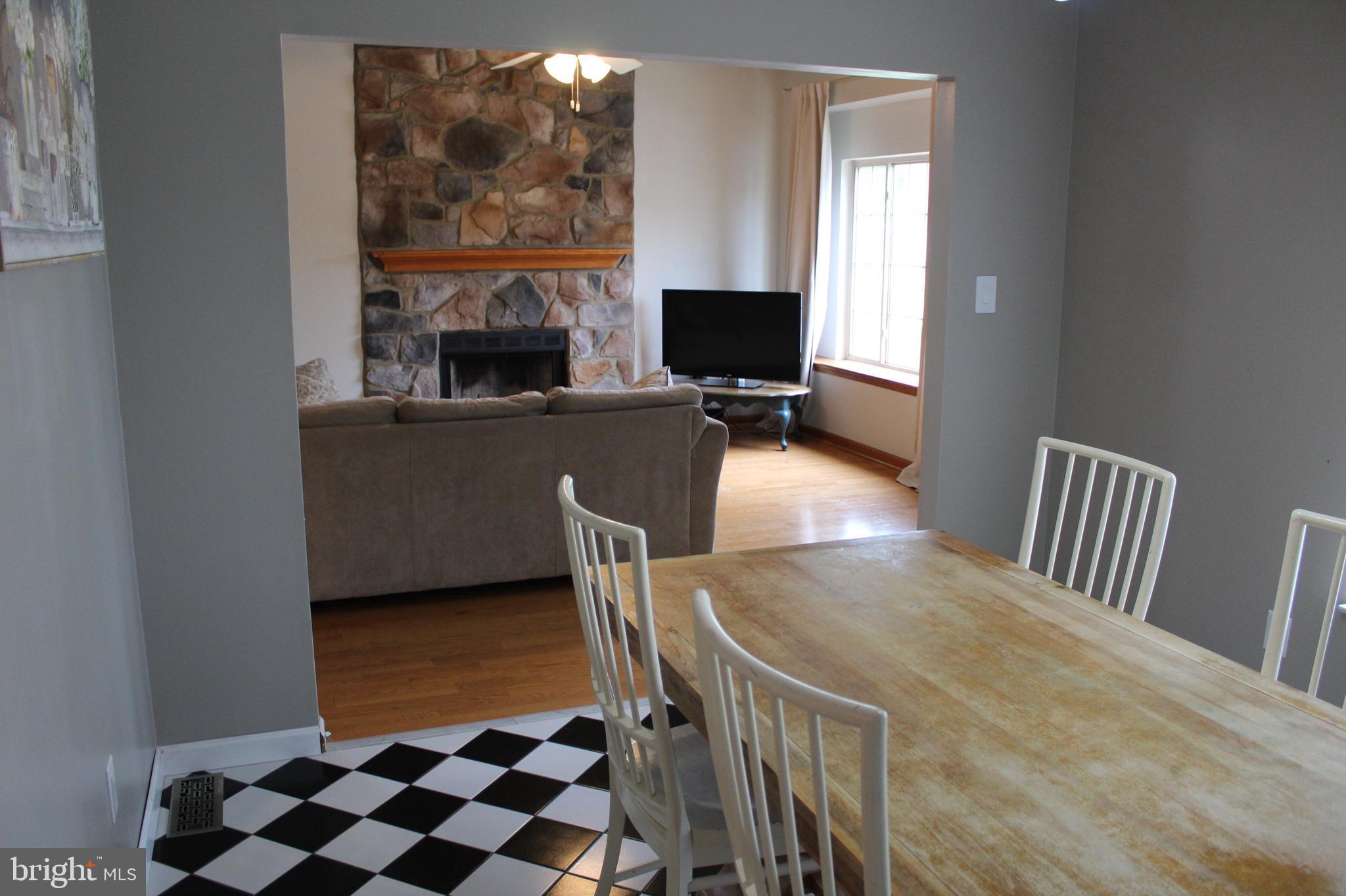 SALFORD POND - Residential