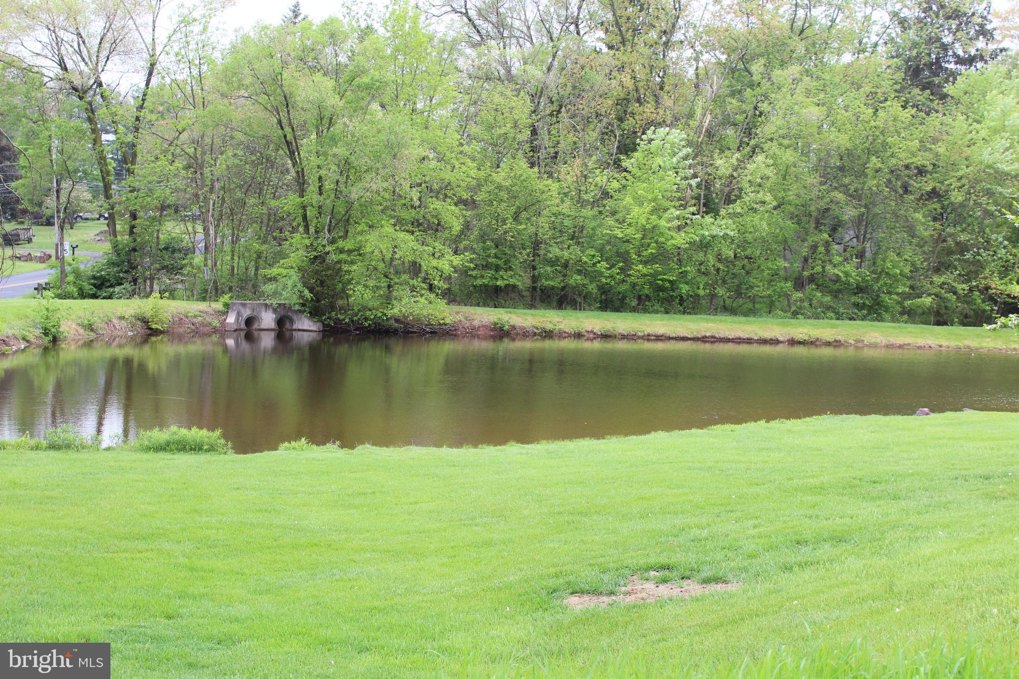 SALFORD POND - Residential