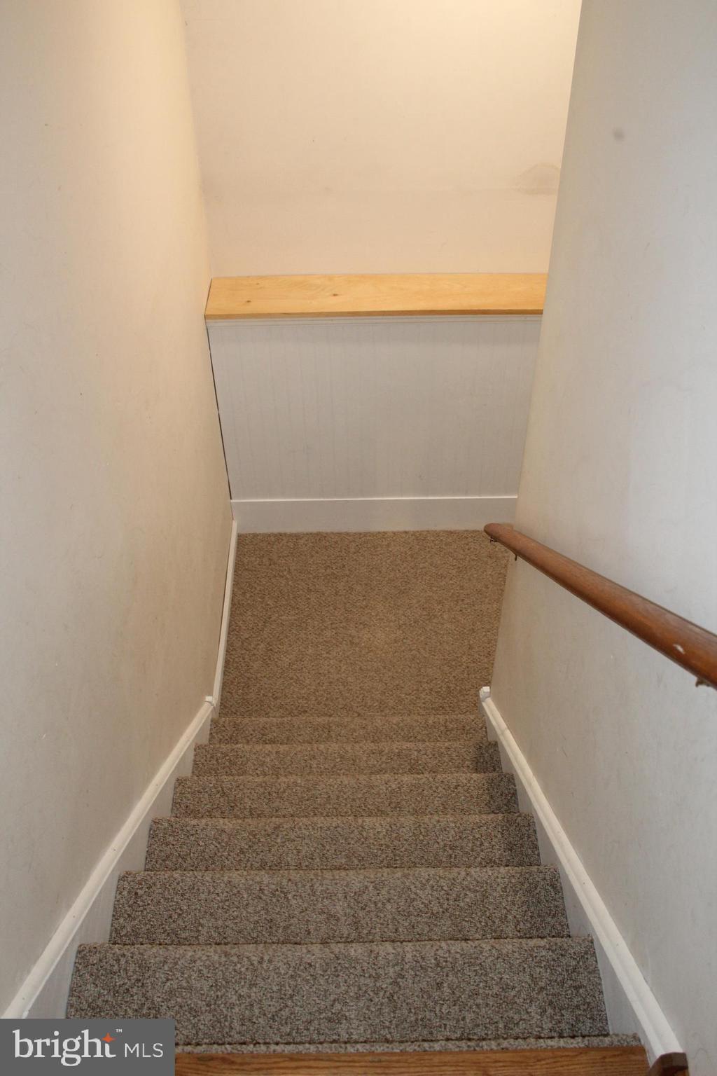 SALFORD POND - Residential