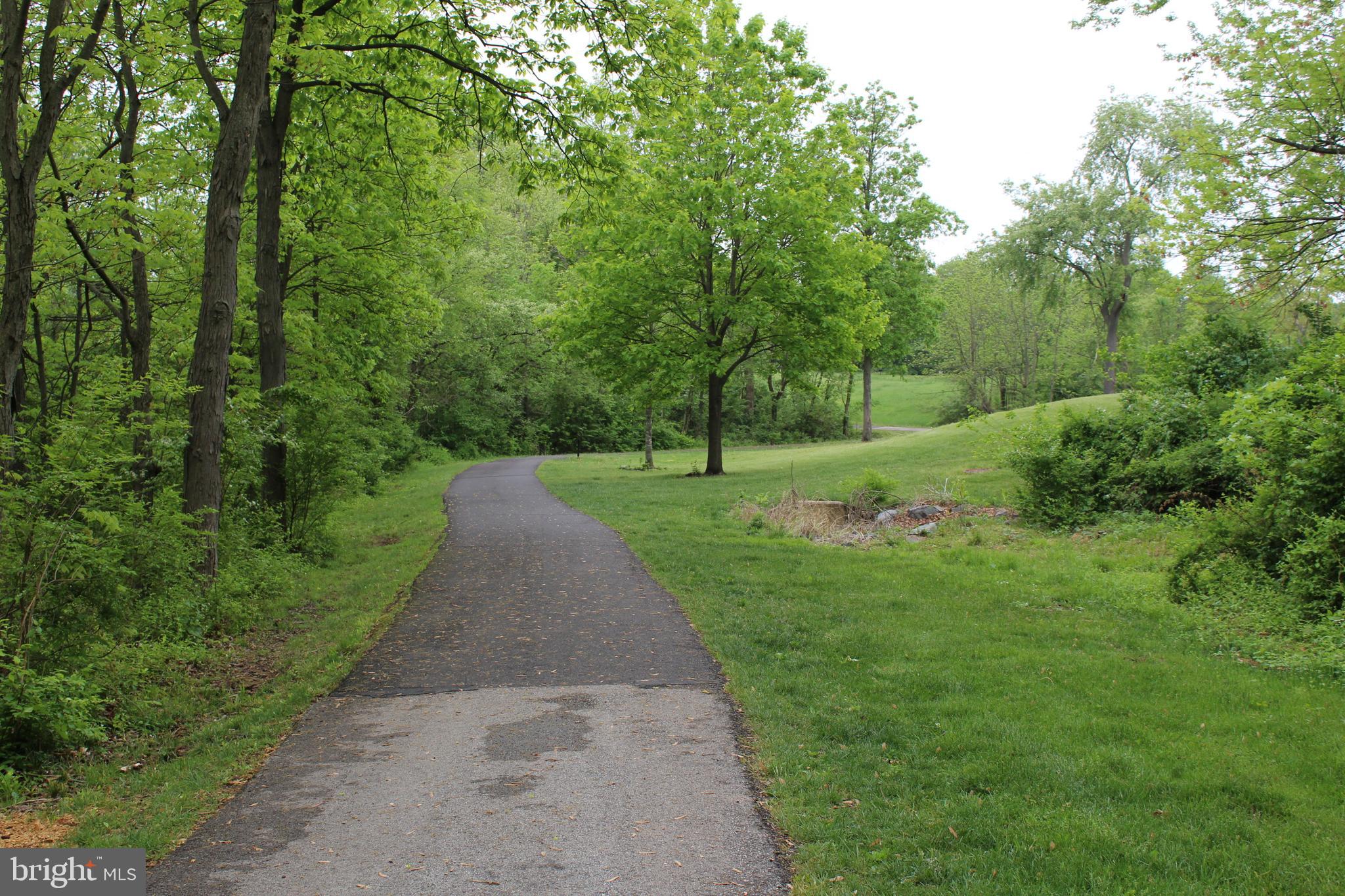 SALFORD POND - Residential