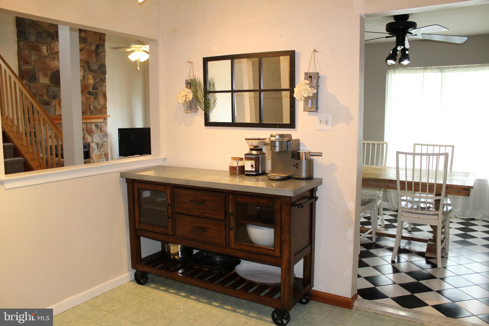 SALFORD POND - Residential