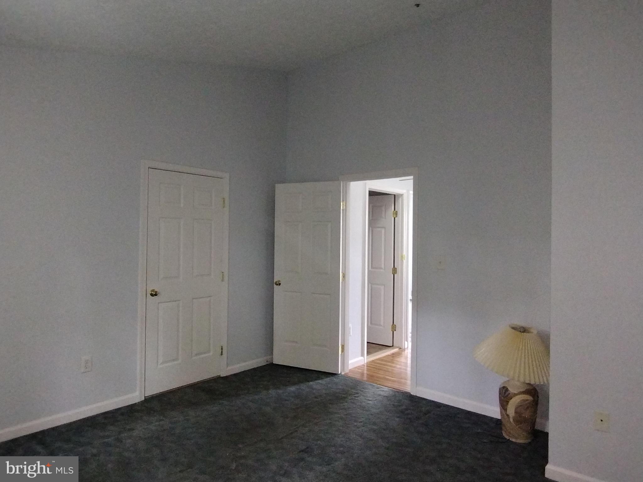 FOX CHASE - Residential