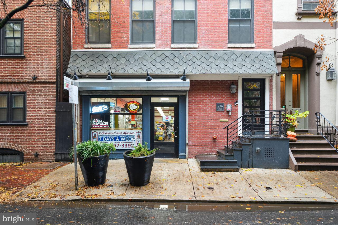 236 S 21ST STREET CD