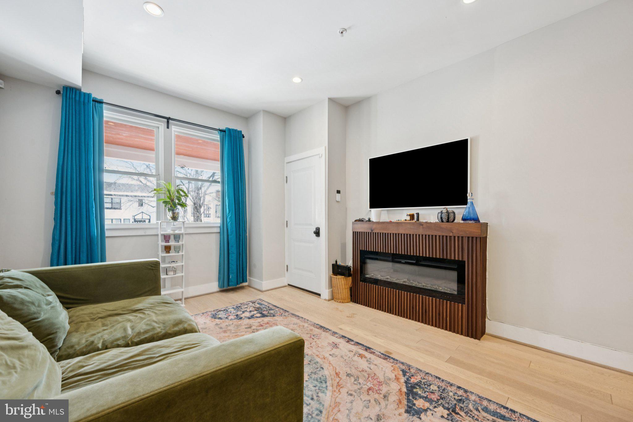 1636 TRINIDAD AVENUE NE 2