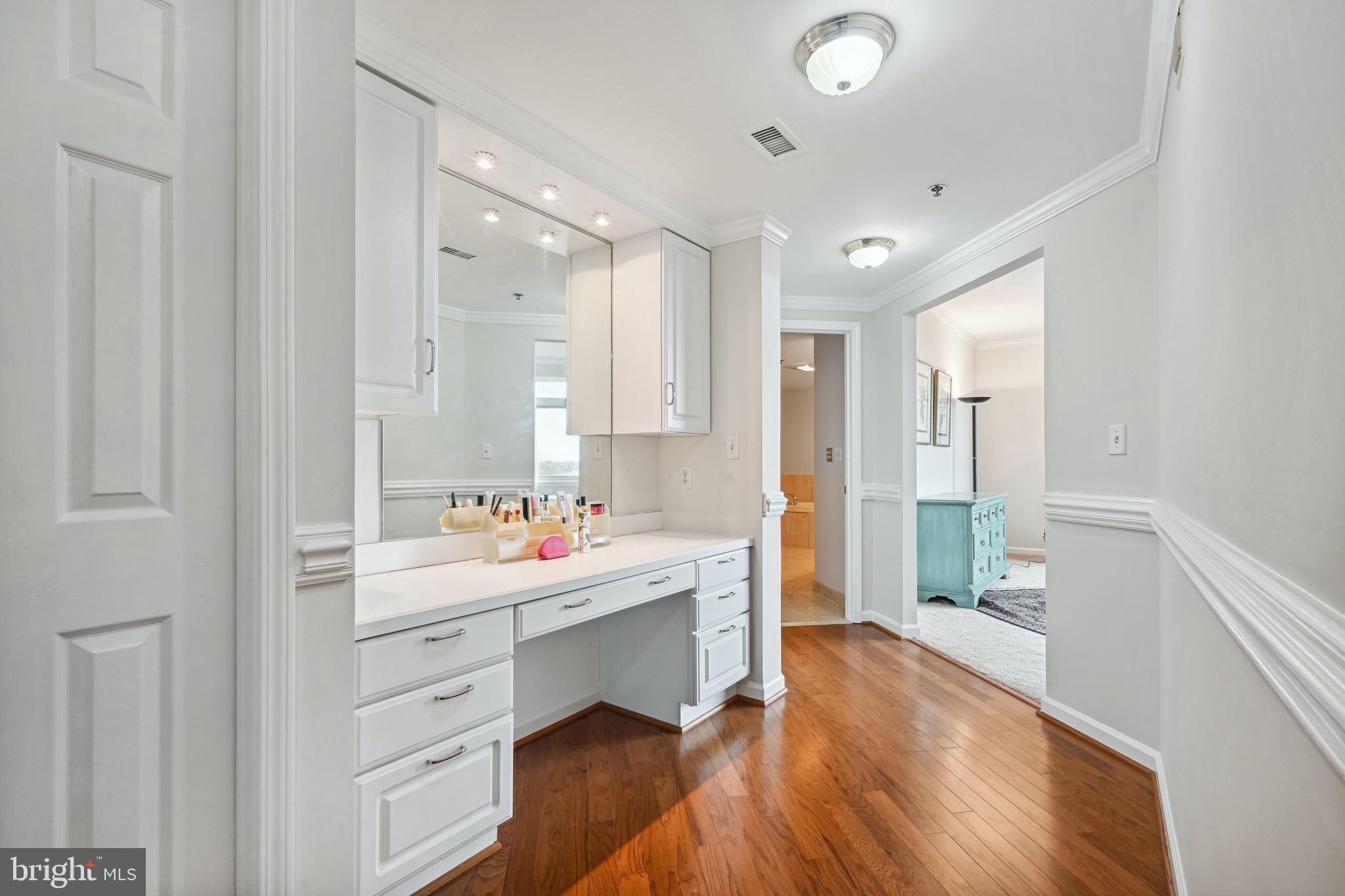 SOMERSET HOUSE CONDOS - Residential