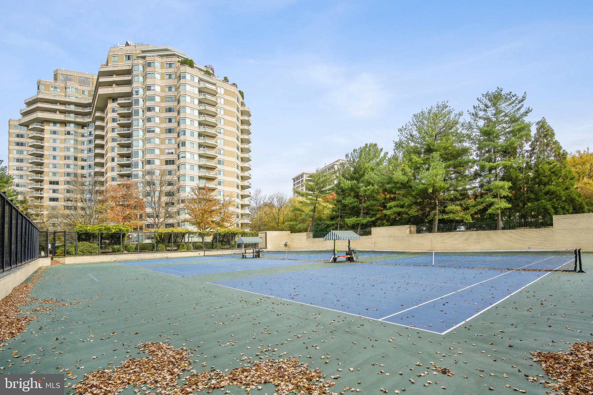 SOMERSET HOUSE CONDOS - Residential