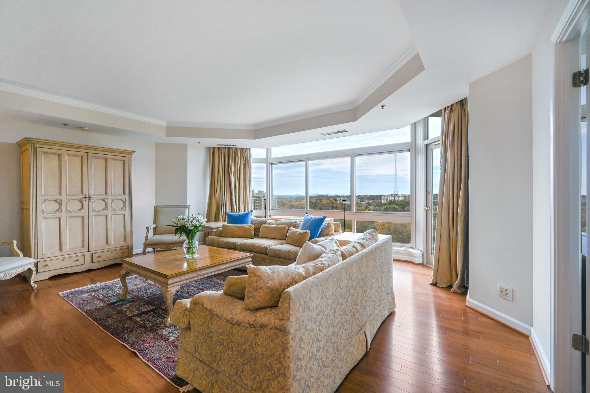 SOMERSET HOUSE CONDOS - Residential