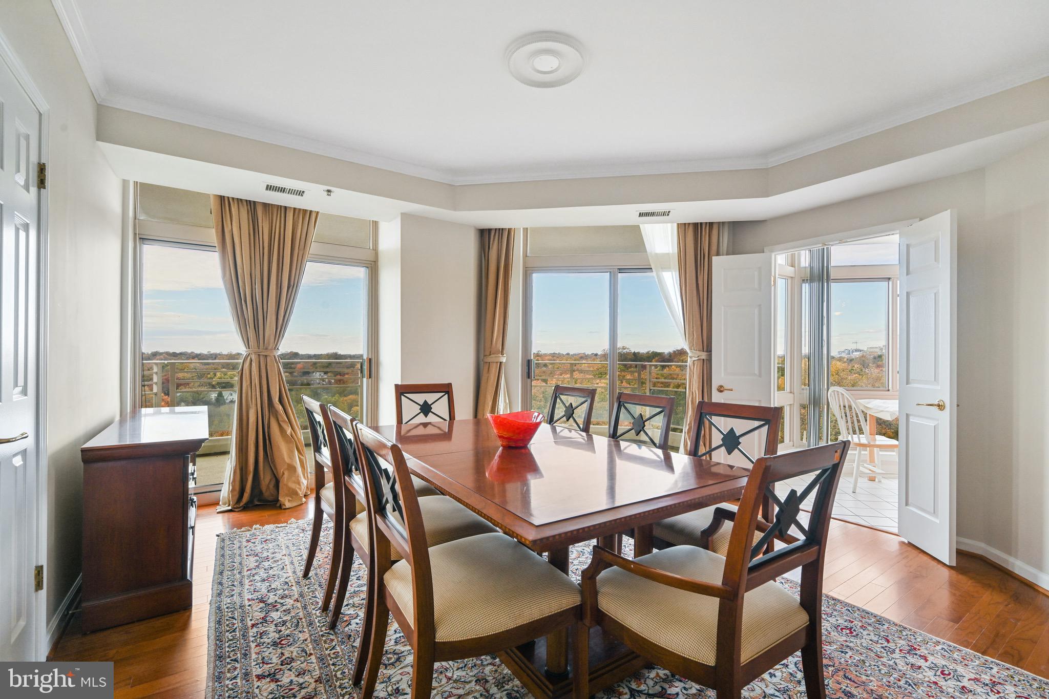 SOMERSET HOUSE CONDOS - Residential