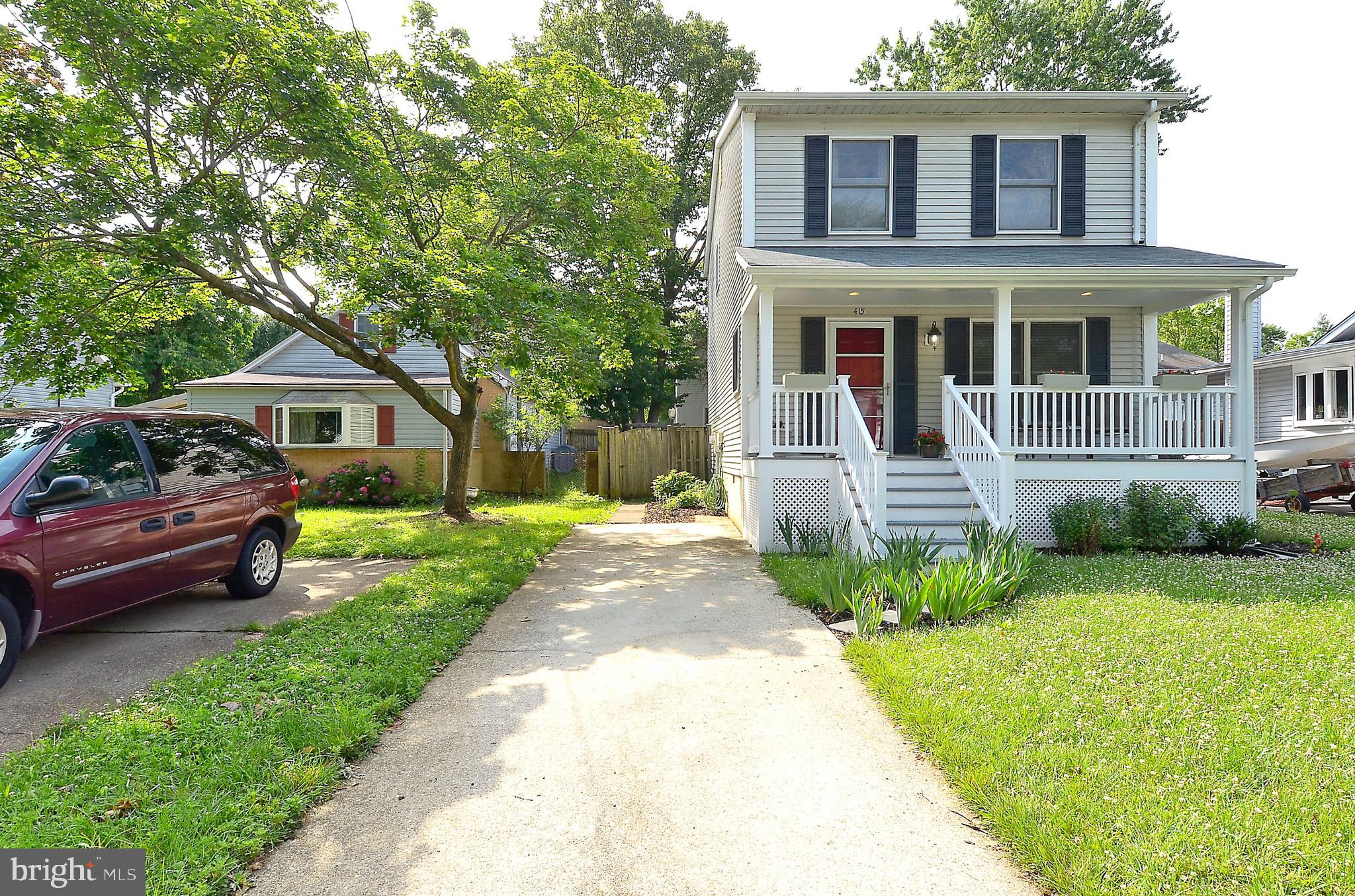 WOODLAND BEACH - Residential