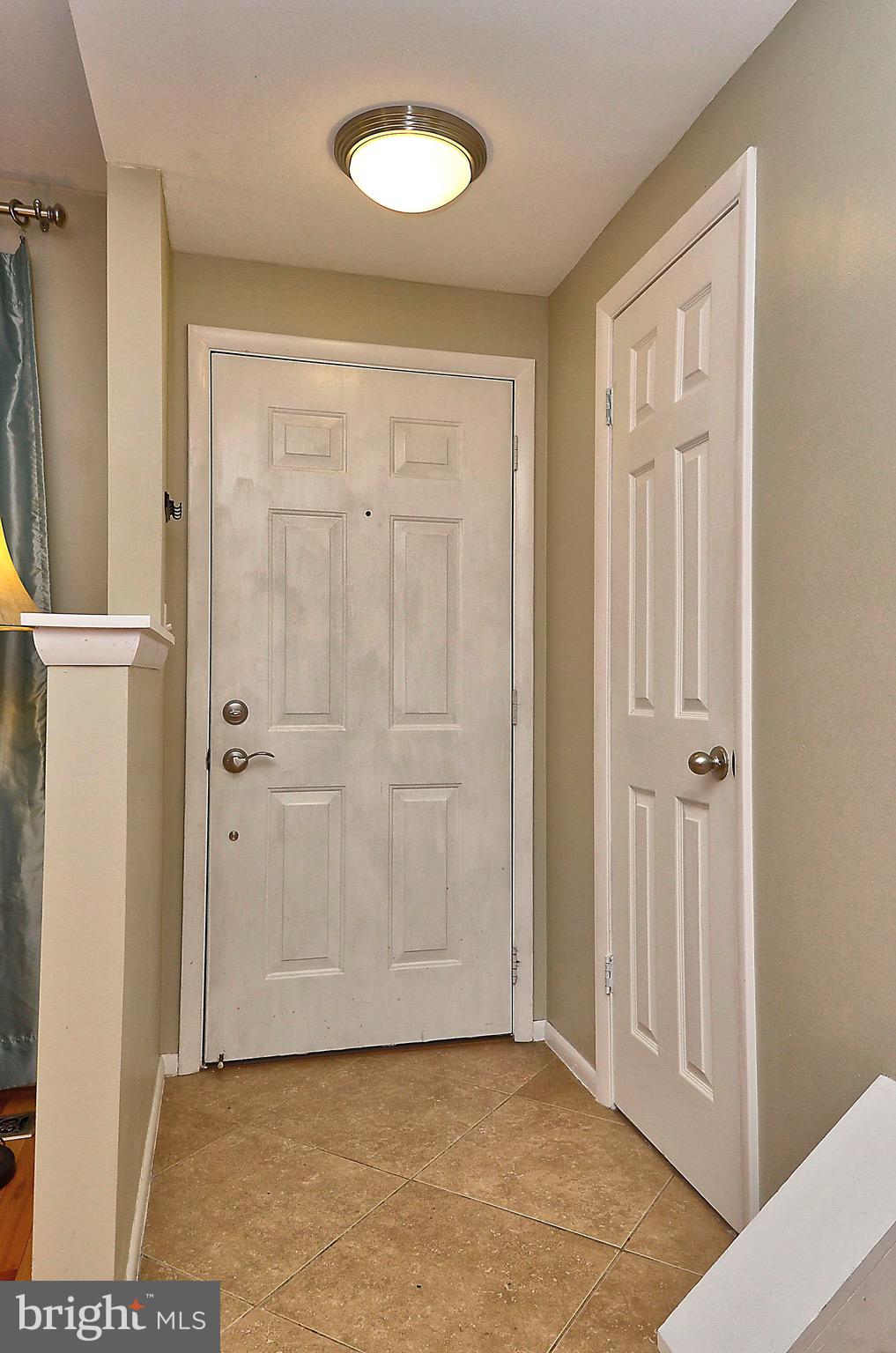 WOODLAND BEACH - Residential