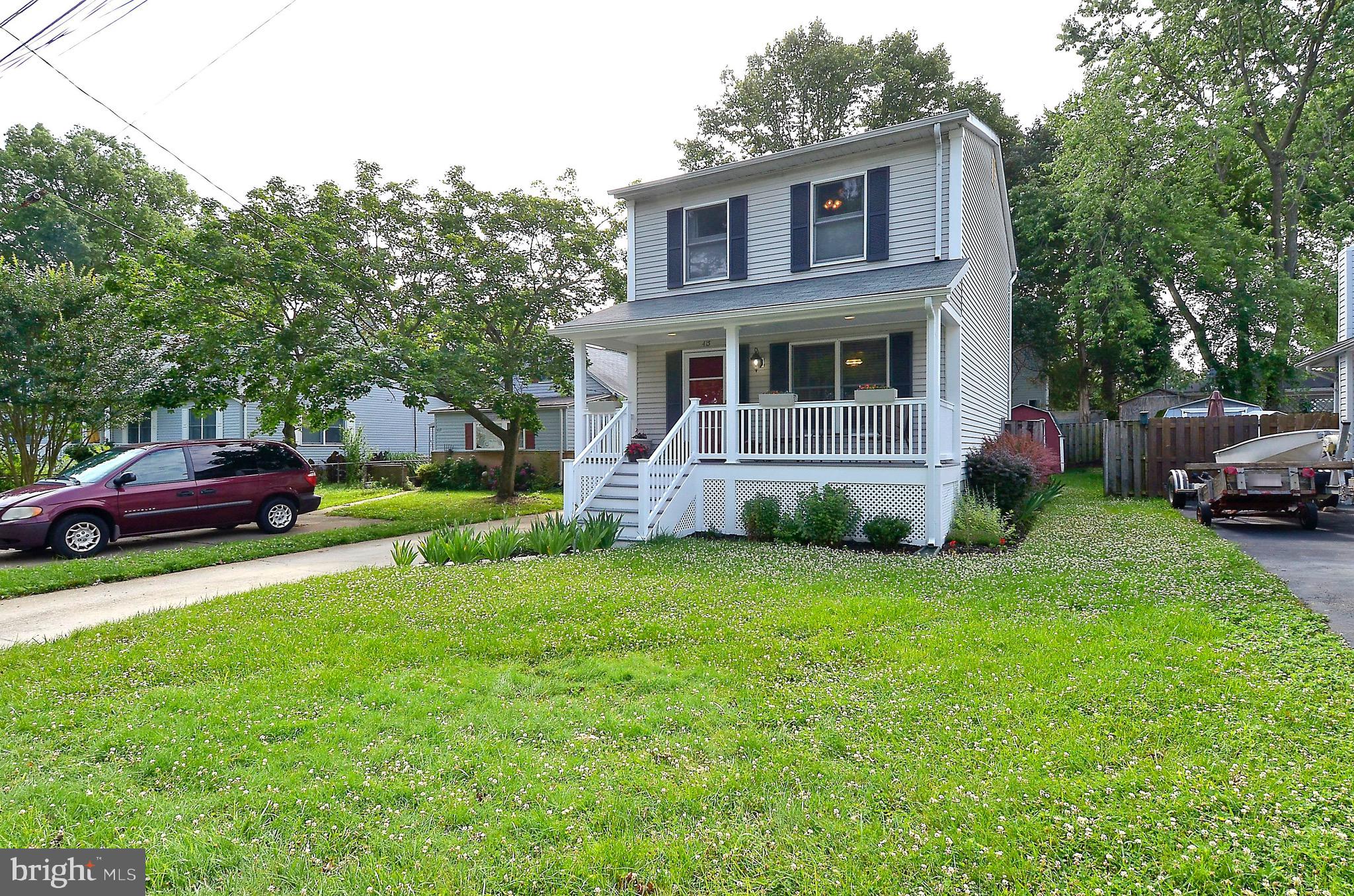 WOODLAND BEACH - Residential